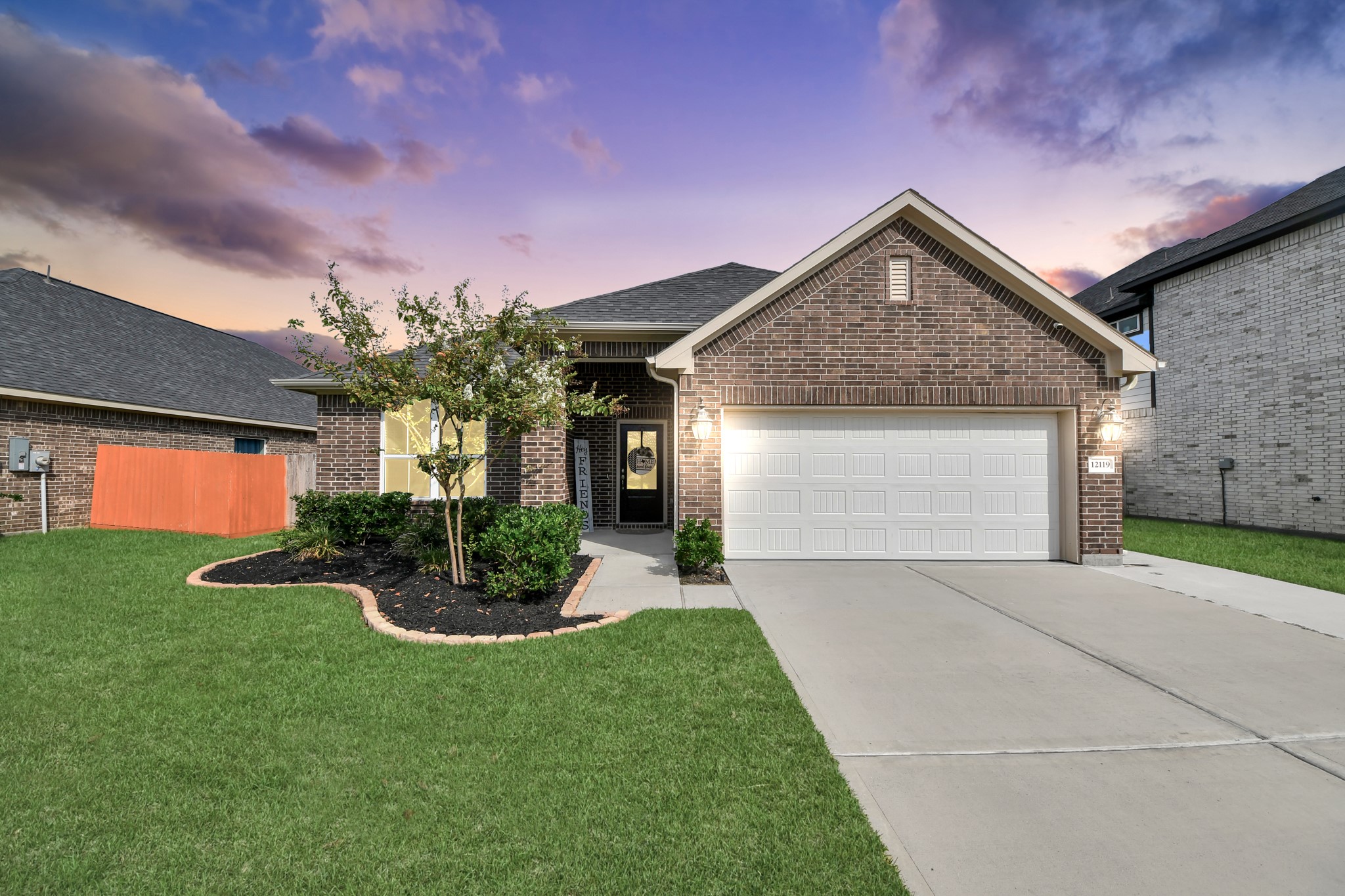 12119 Champions Forest Drive Property Photo 1