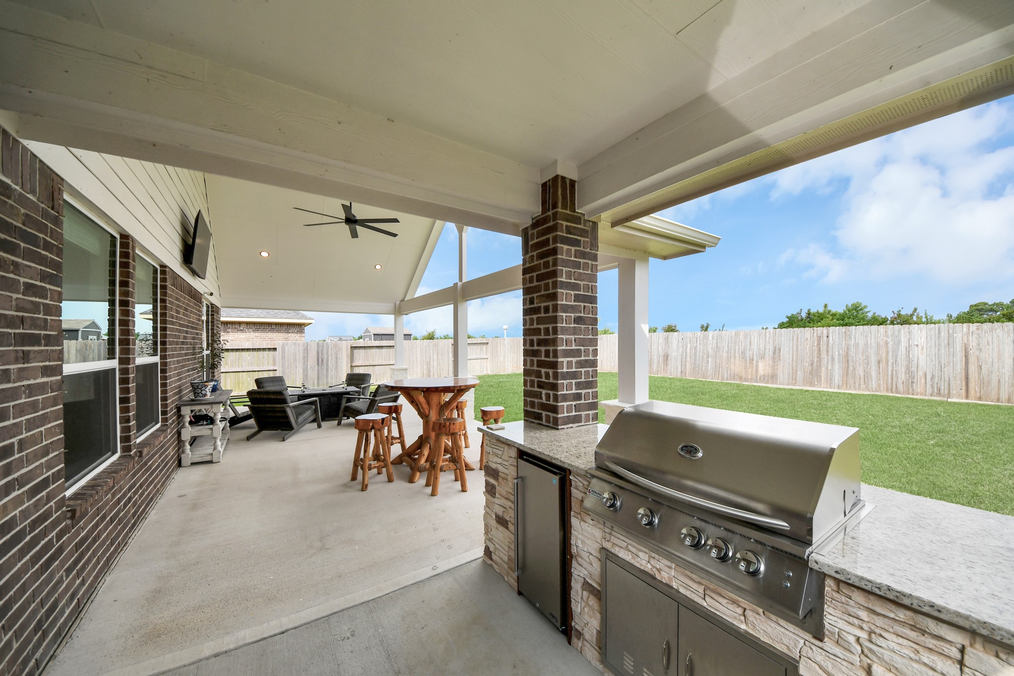 12119 Champions Forest Drive Property Photo 1