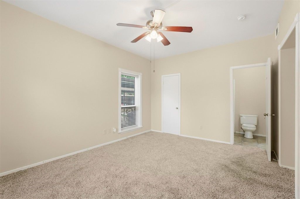 2025 Augusta Drive 605 Property Photo 22