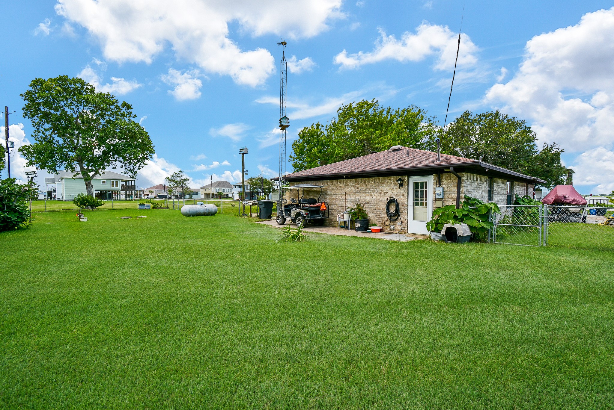 1495 W Bayshore Drive Property Photo 4