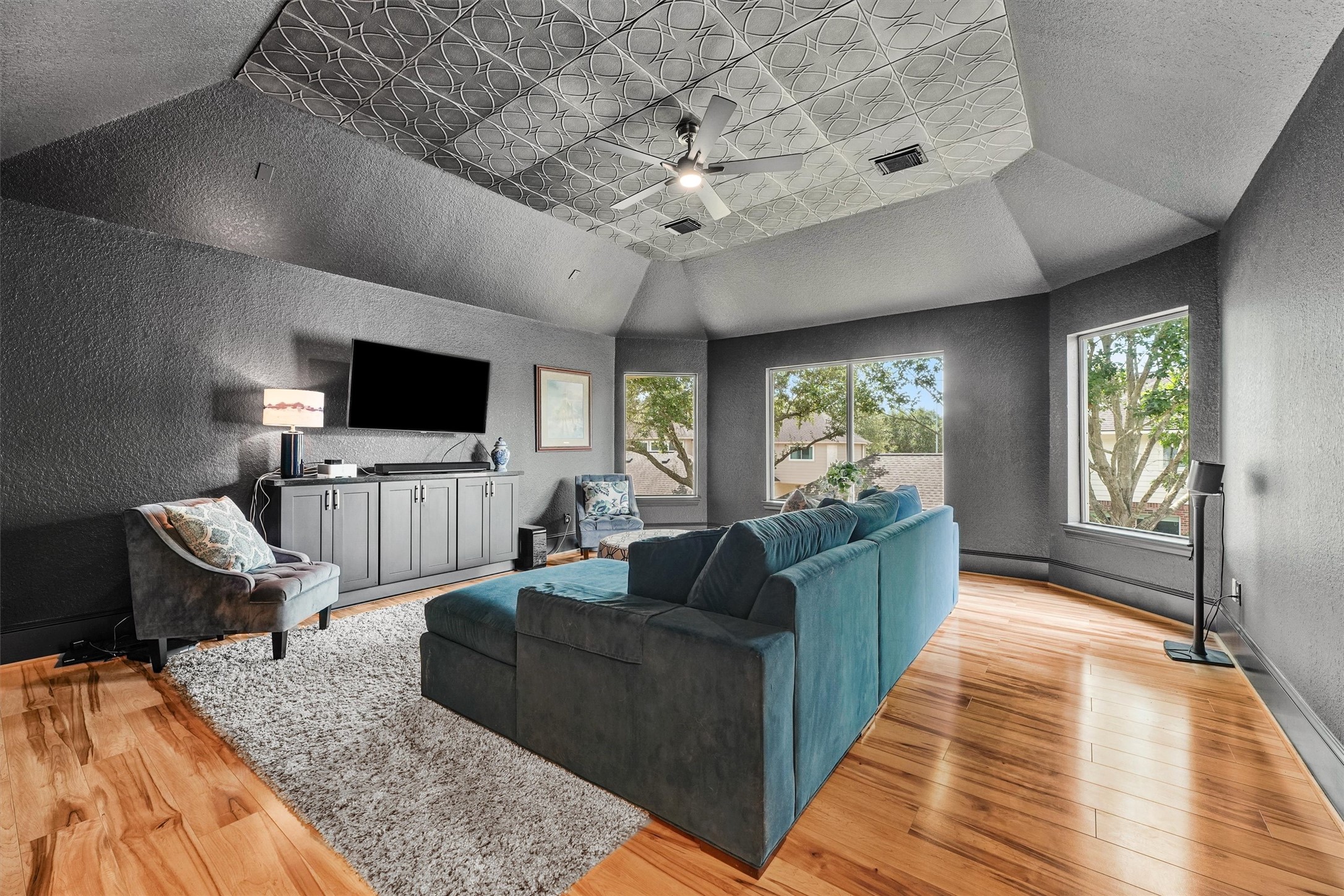 22415 Elizabeth Place Court Property Photo 19