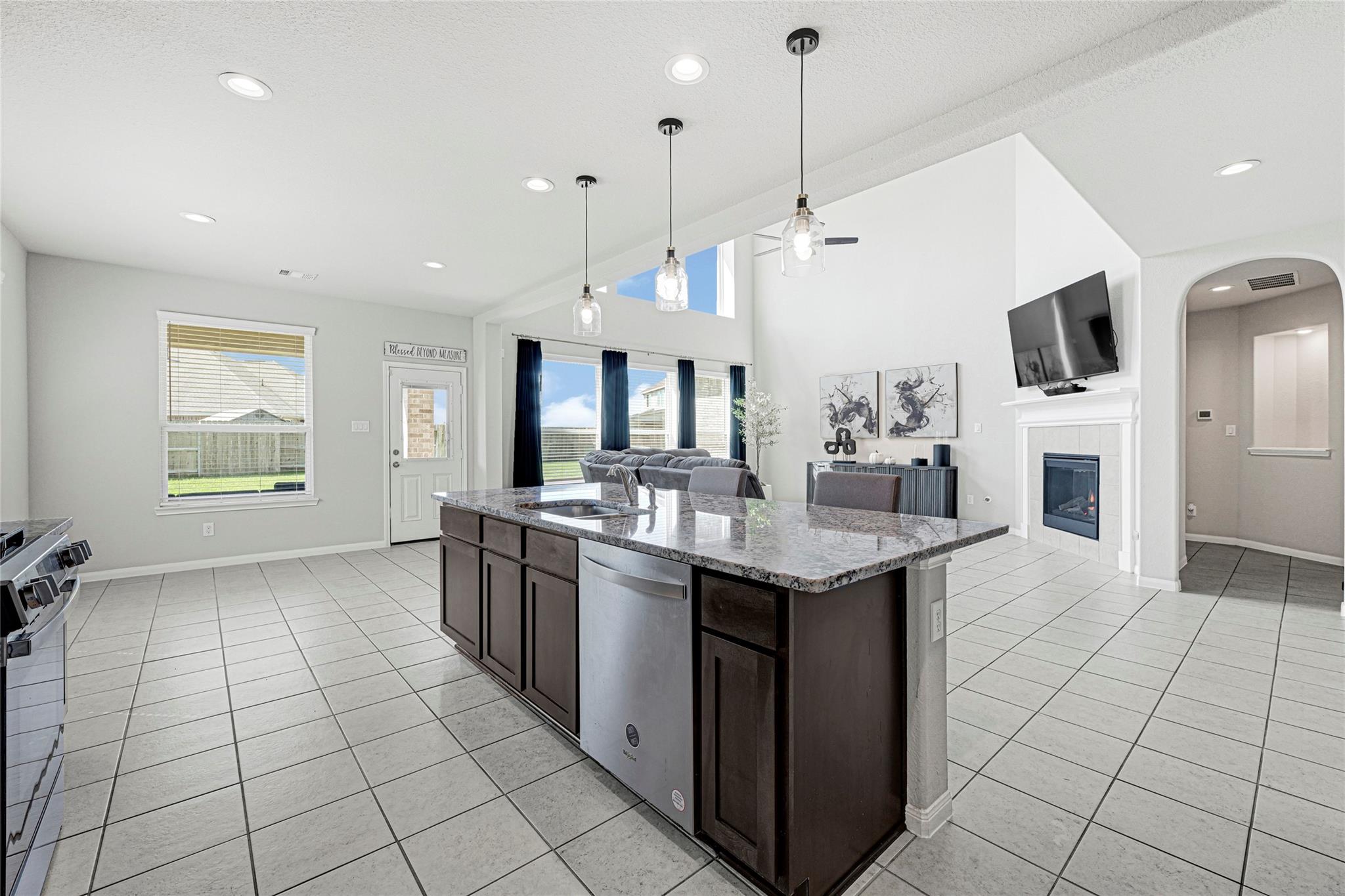 84 Carmel Drive, Manvel Tx 77578 Property Photo 13