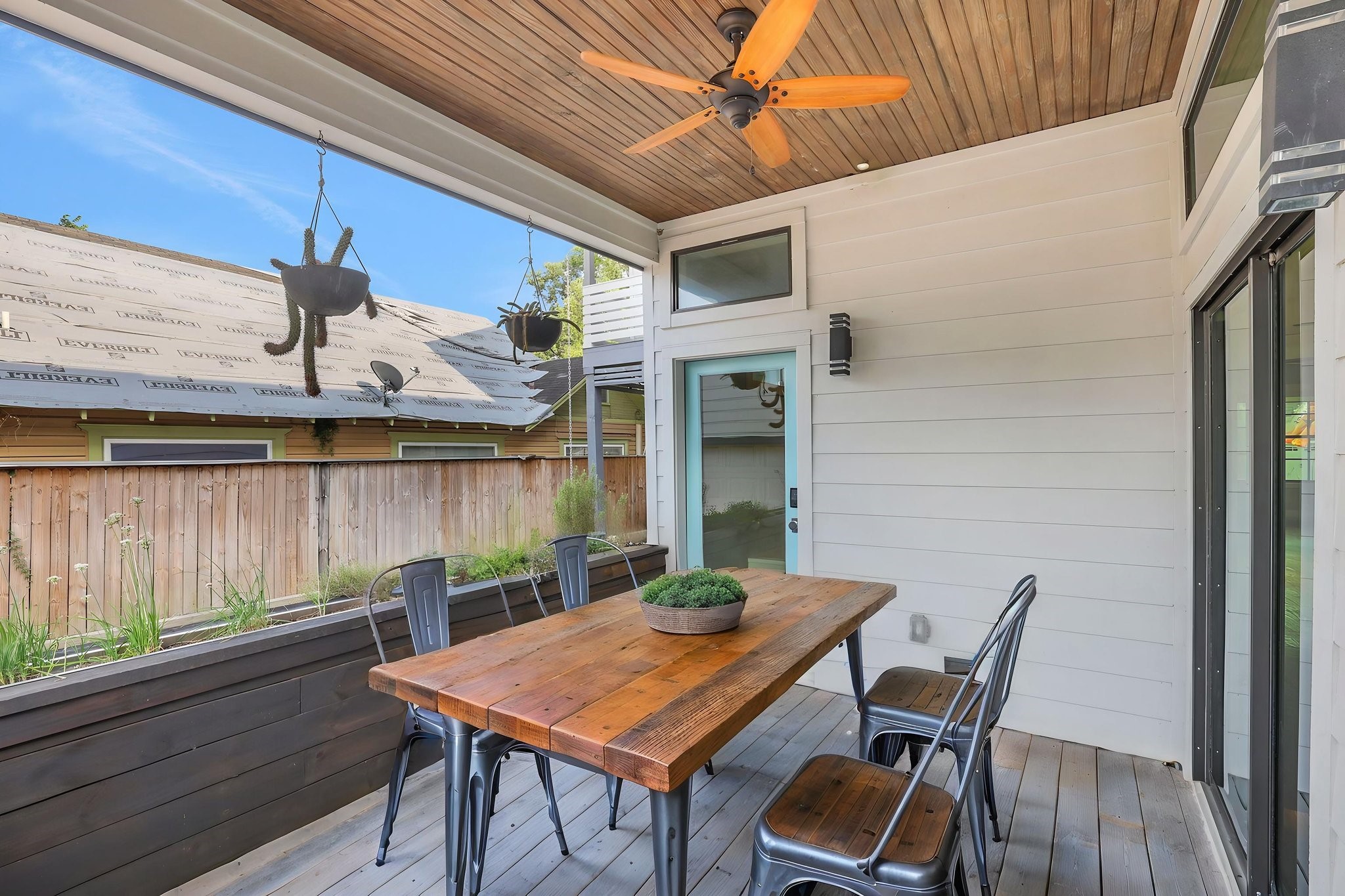914 Robbie Street Property Photo 23