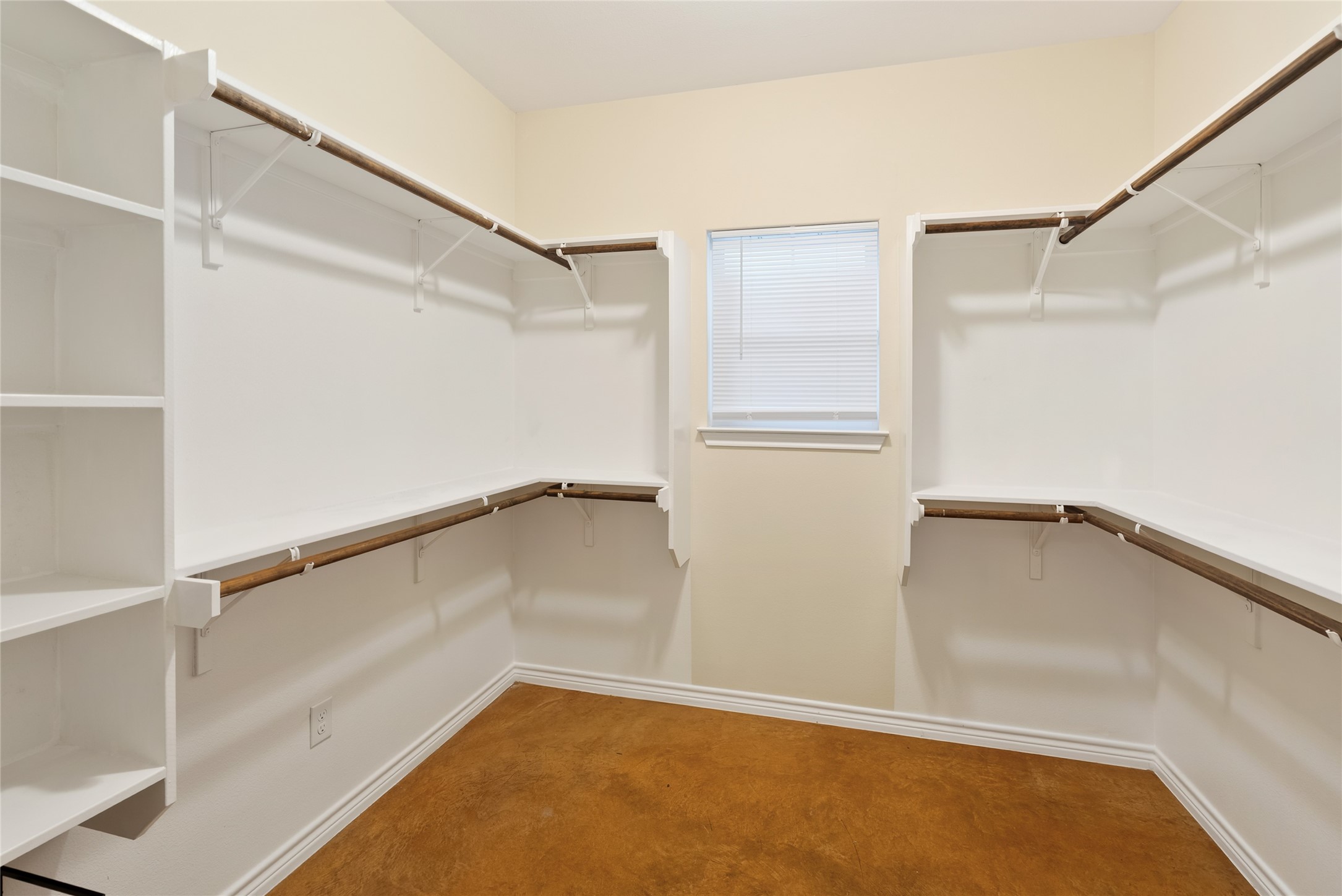 207 Yale Street Property Photo 12