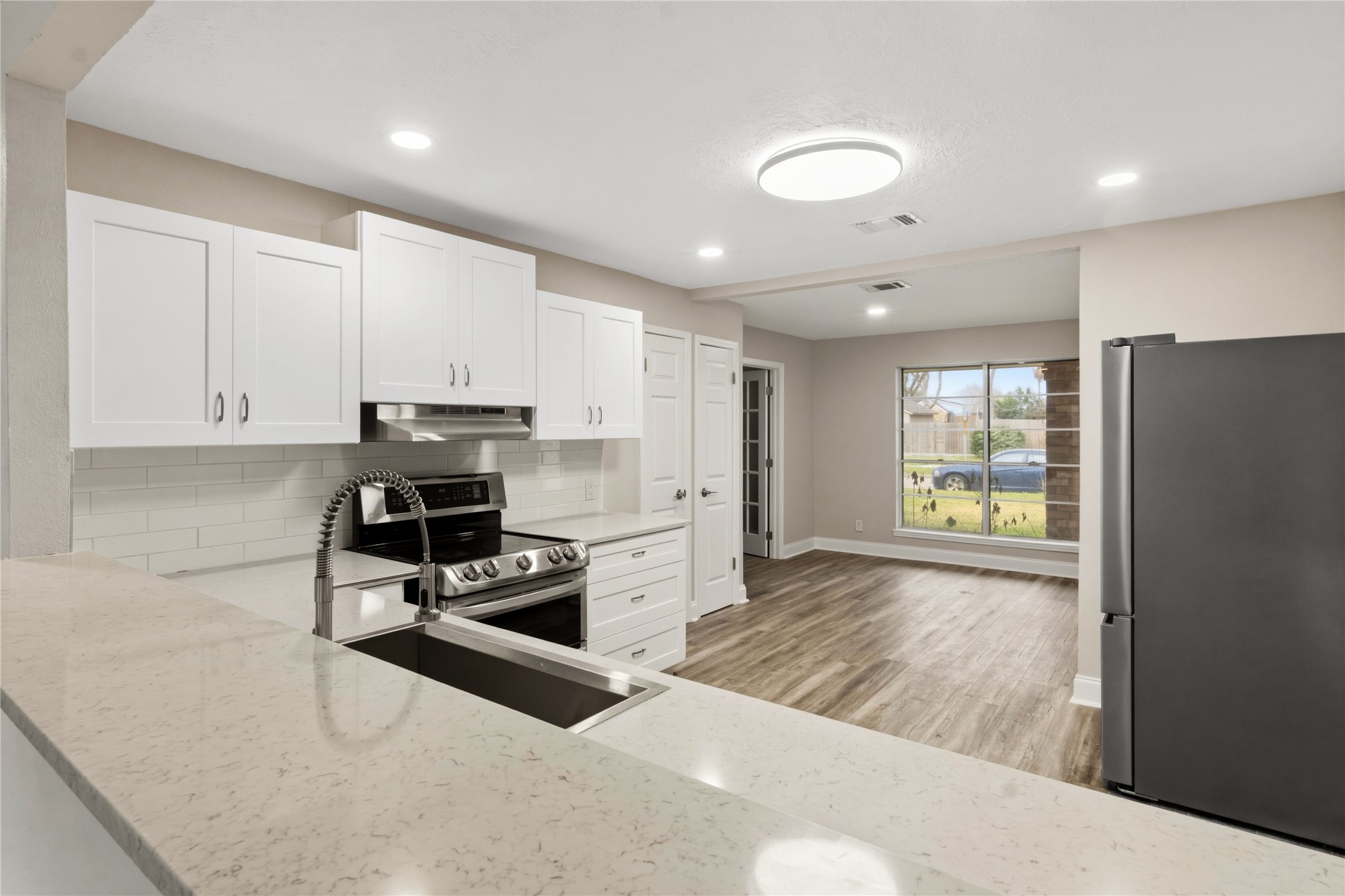 3226 Bayou Street Property Photo 15