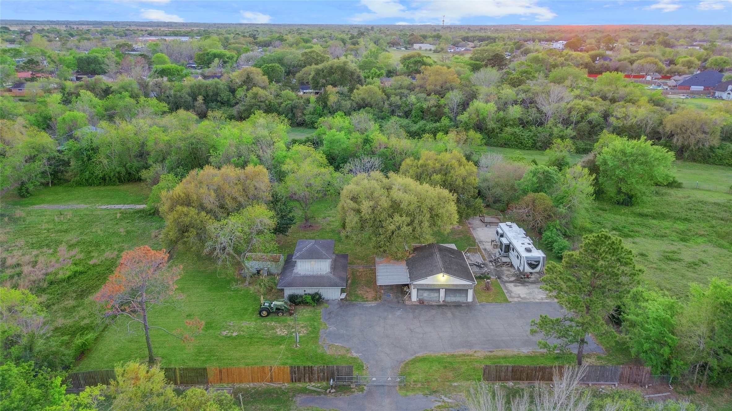 300 Mustang Road Property Photo 1