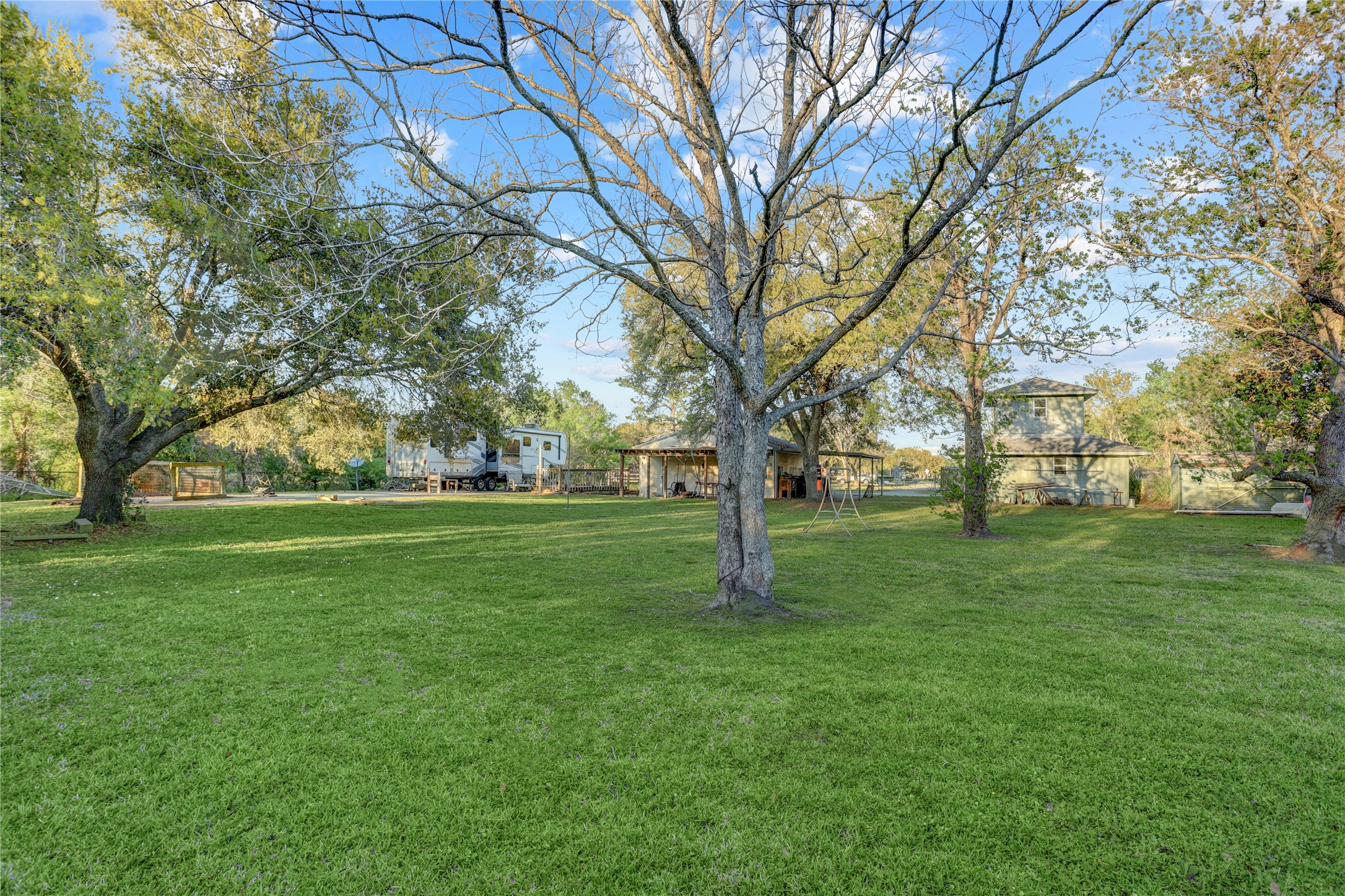 300 Mustang Road Property Photo 15