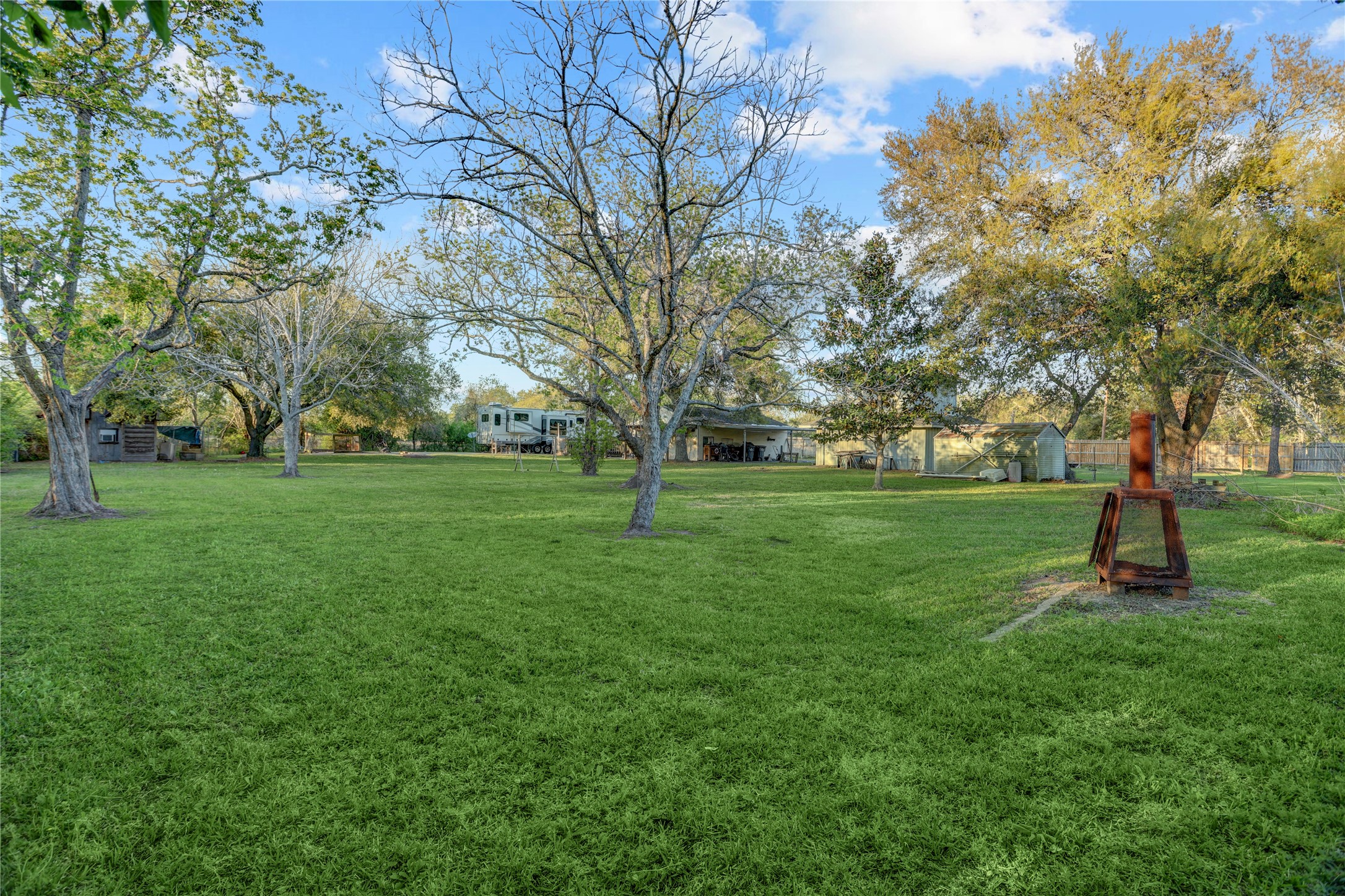 300 Mustang Road Property Photo 17