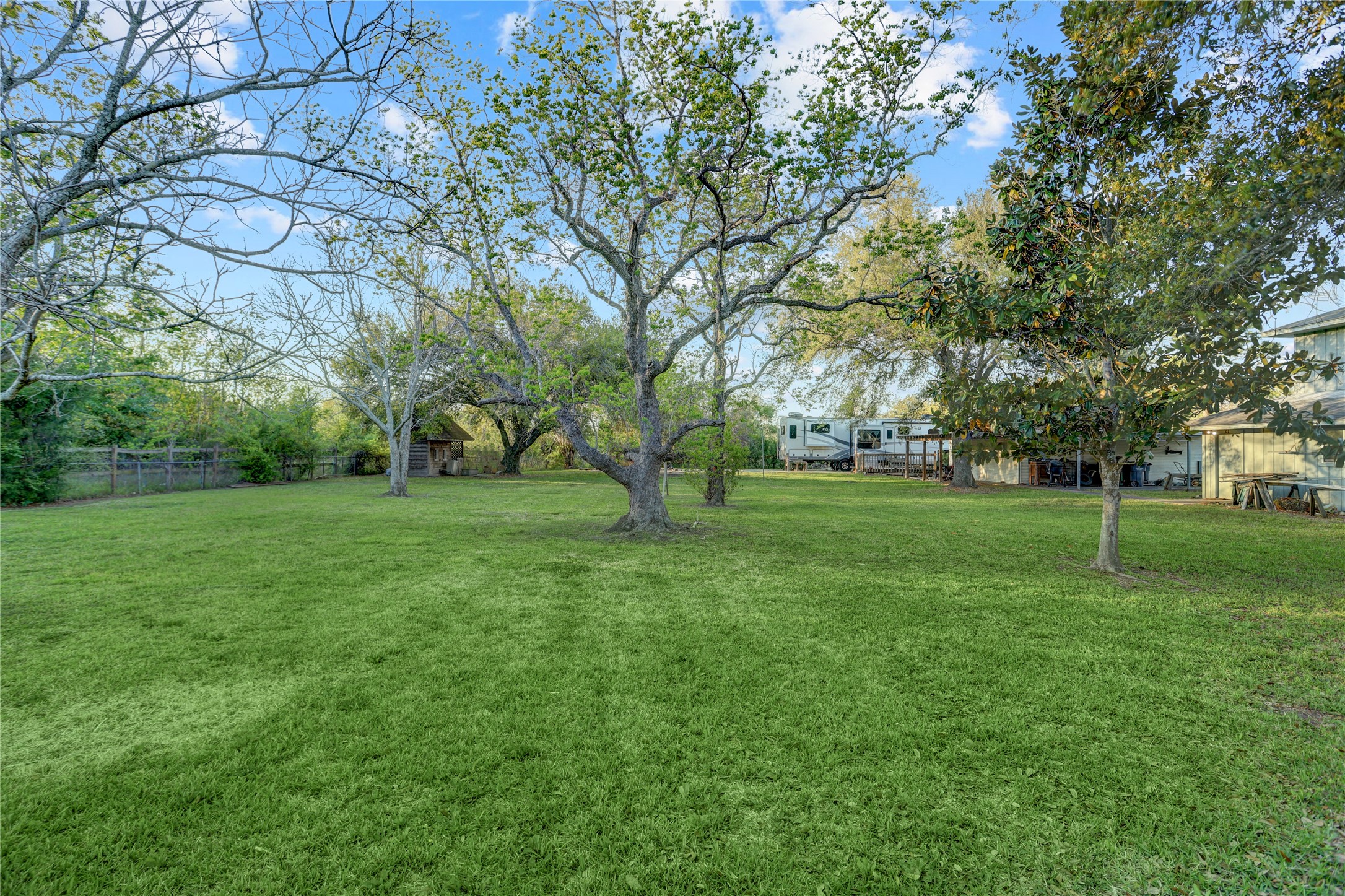 300 Mustang Road Property Photo 18
