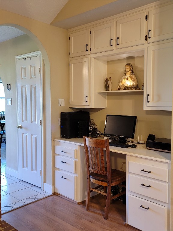 28302 Piney Corners Property Photo 30