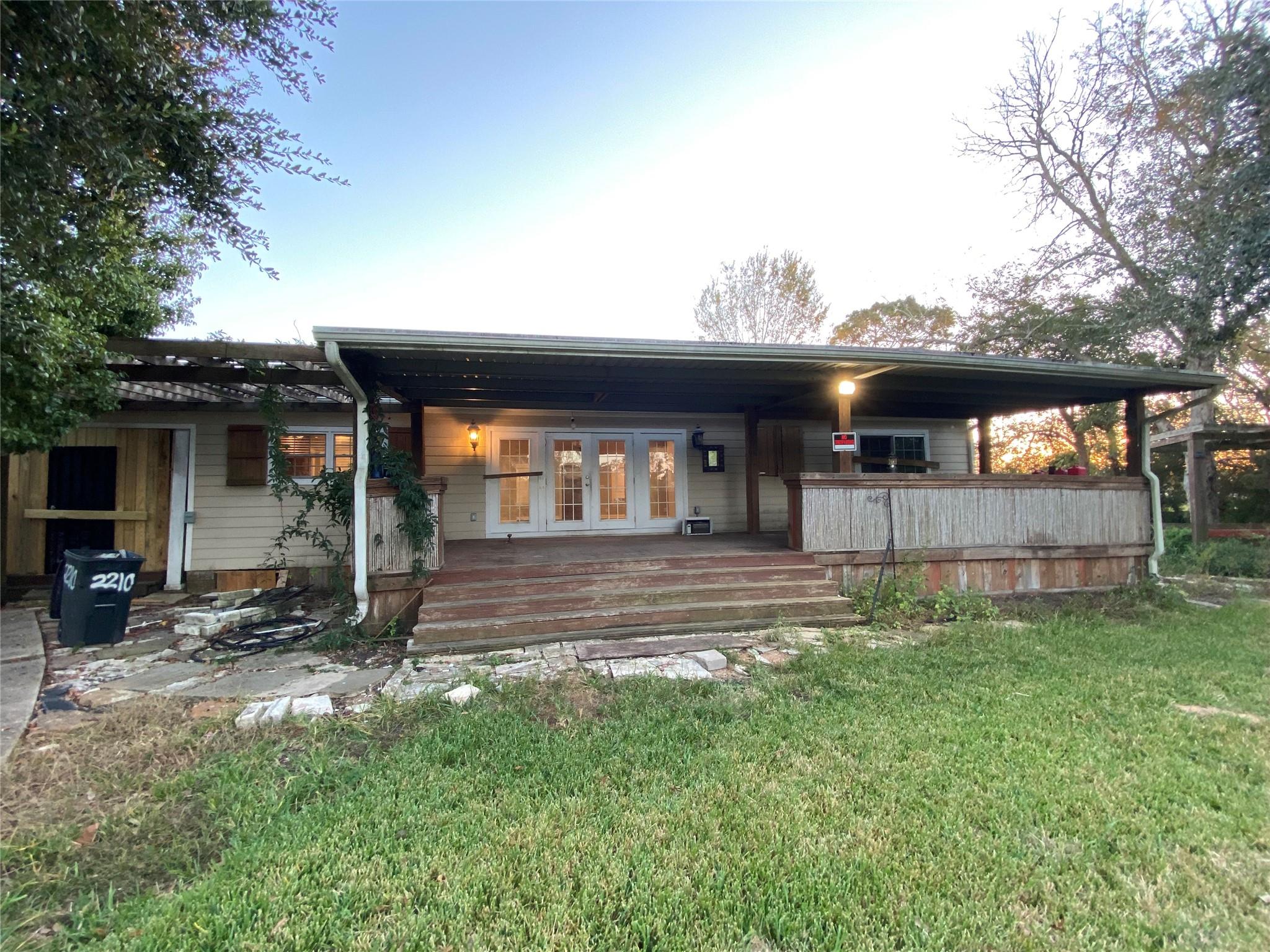 8628 Highway 6 Property Photo 15