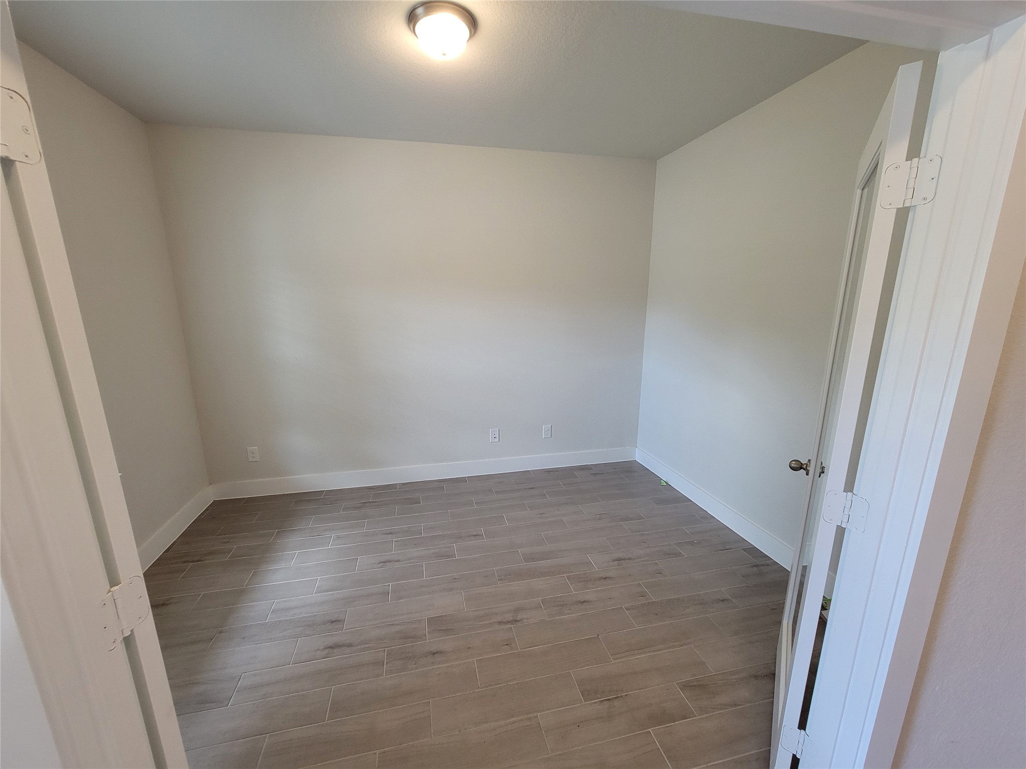 2347 Ridgewood Drive Property Photo 4