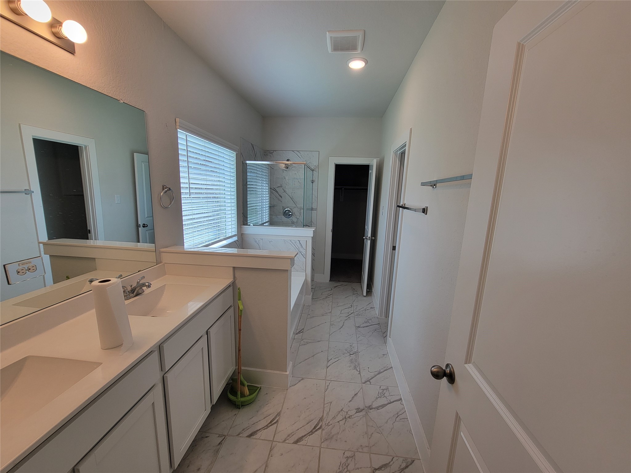 2347 Ridgewood Drive Property Photo 7