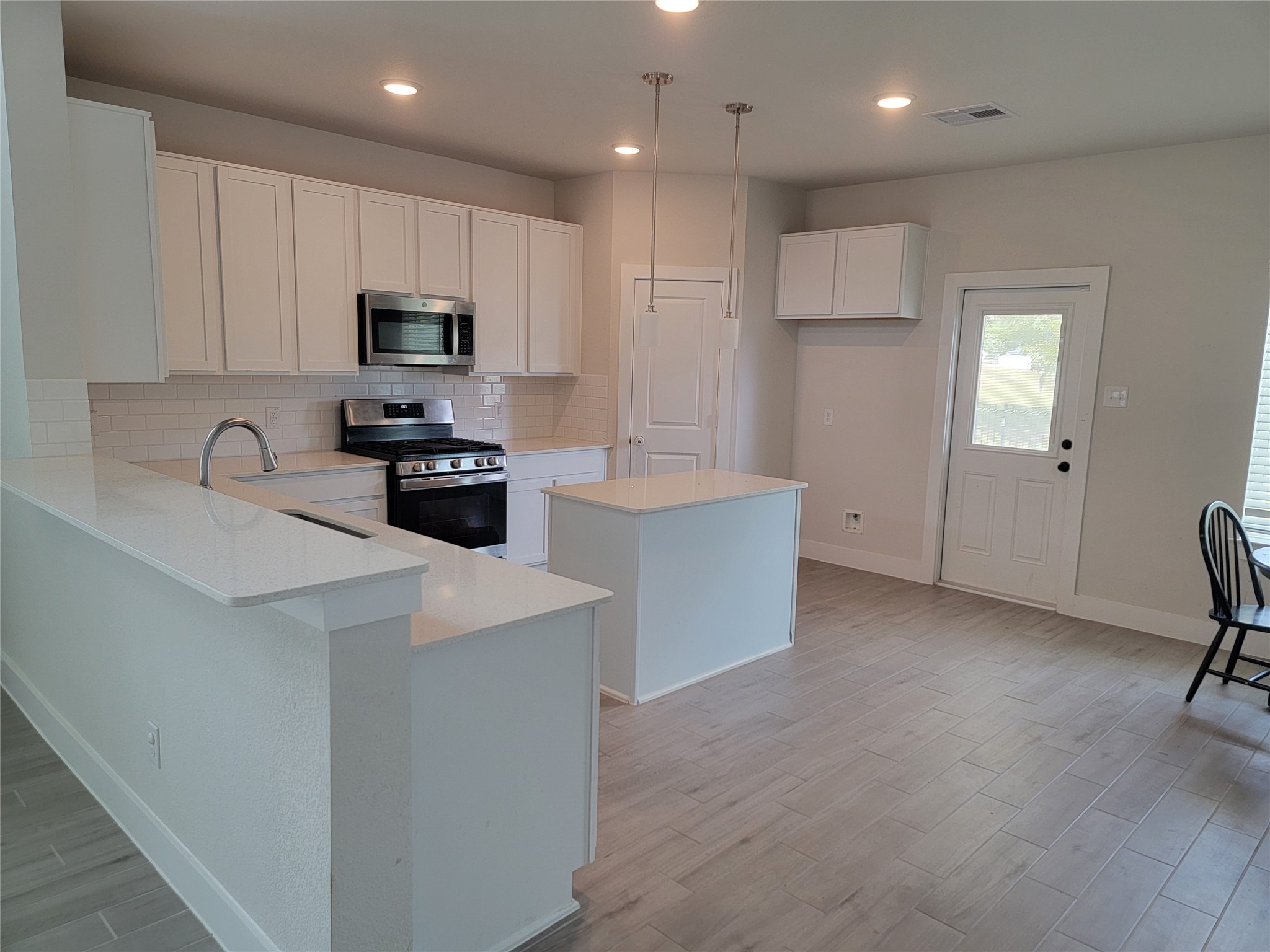 2347 Ridgewood Drive Property Photo 11