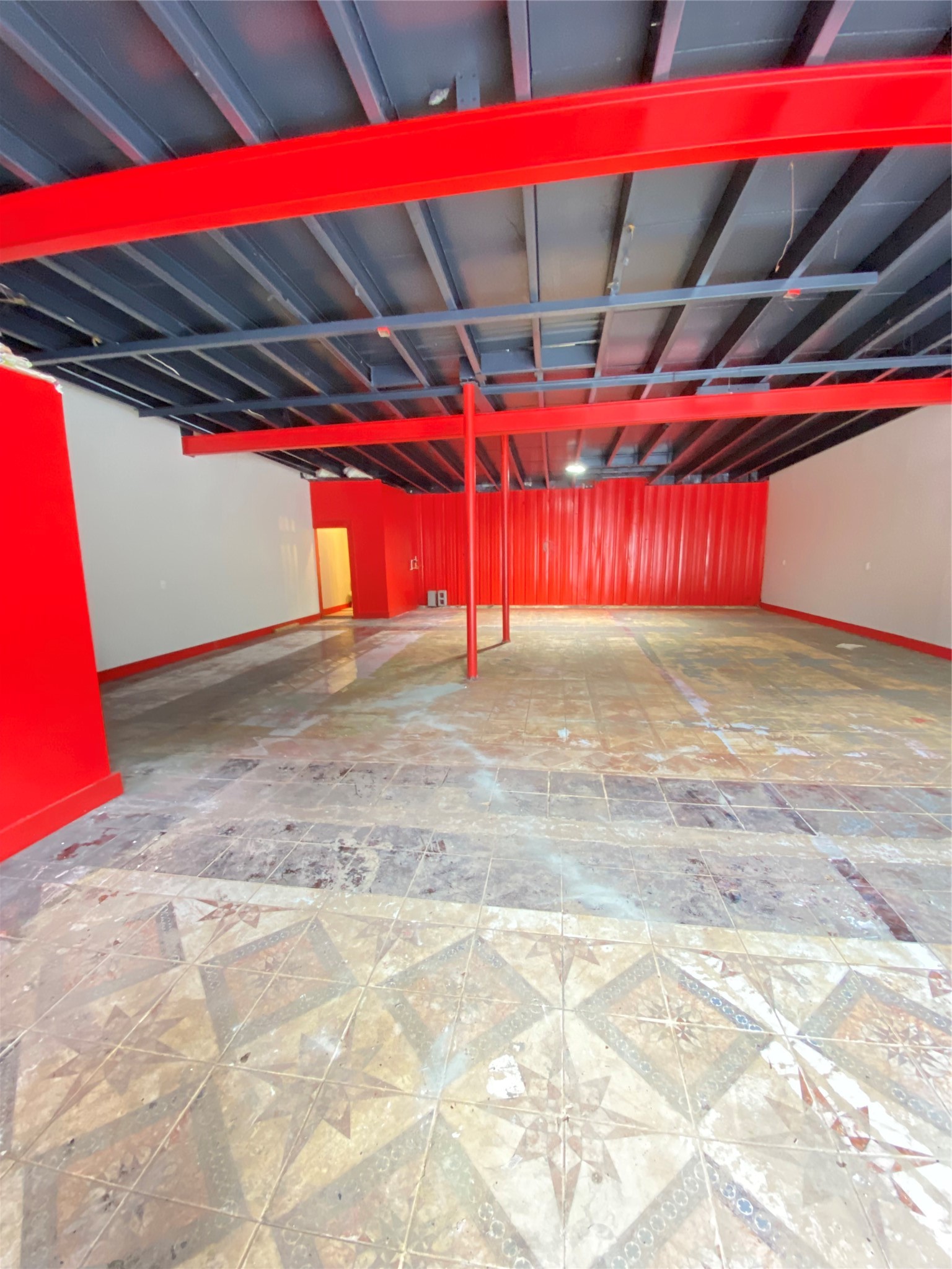 10326 Antoine Drive Property Photo 3