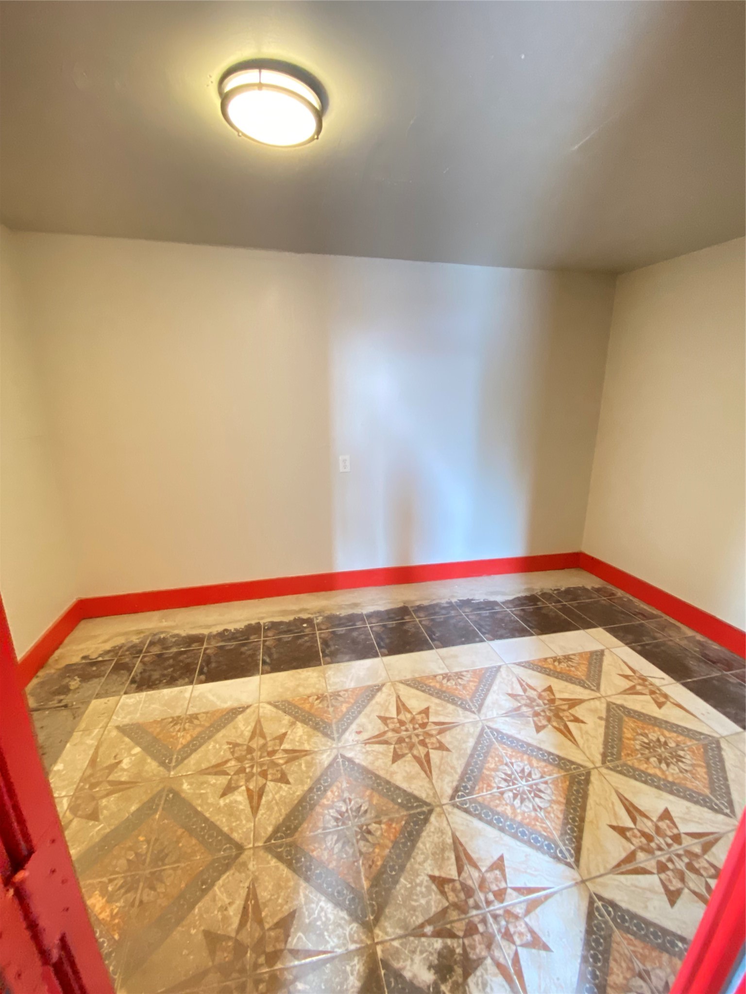 10326 Antoine Drive Property Photo 5
