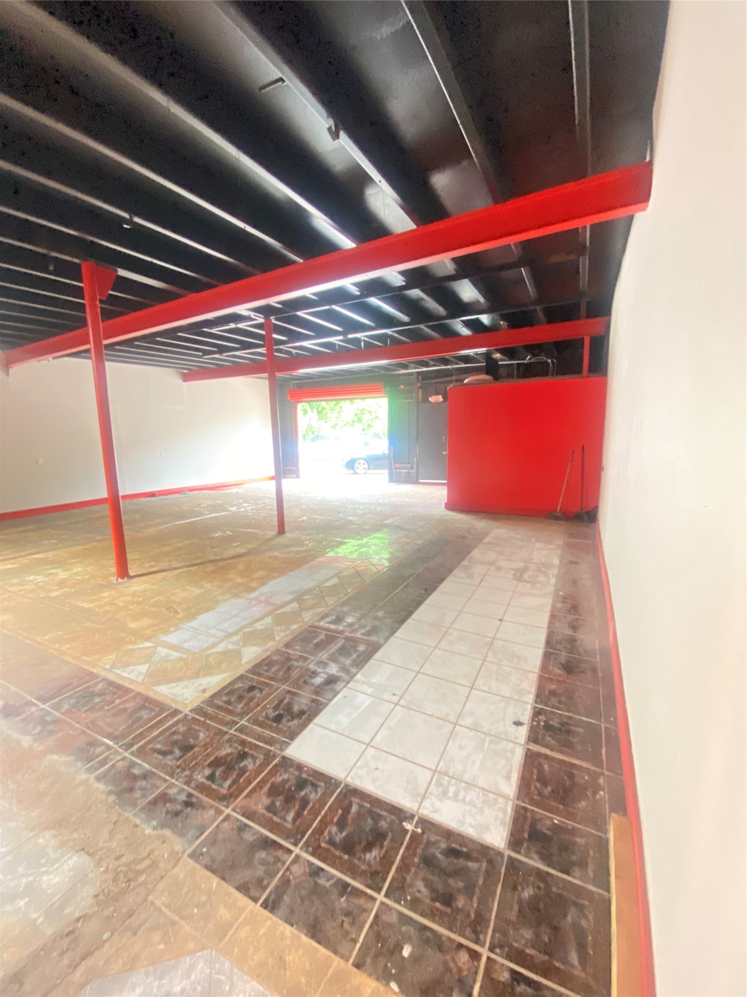 10326 Antoine Drive Property Photo 18
