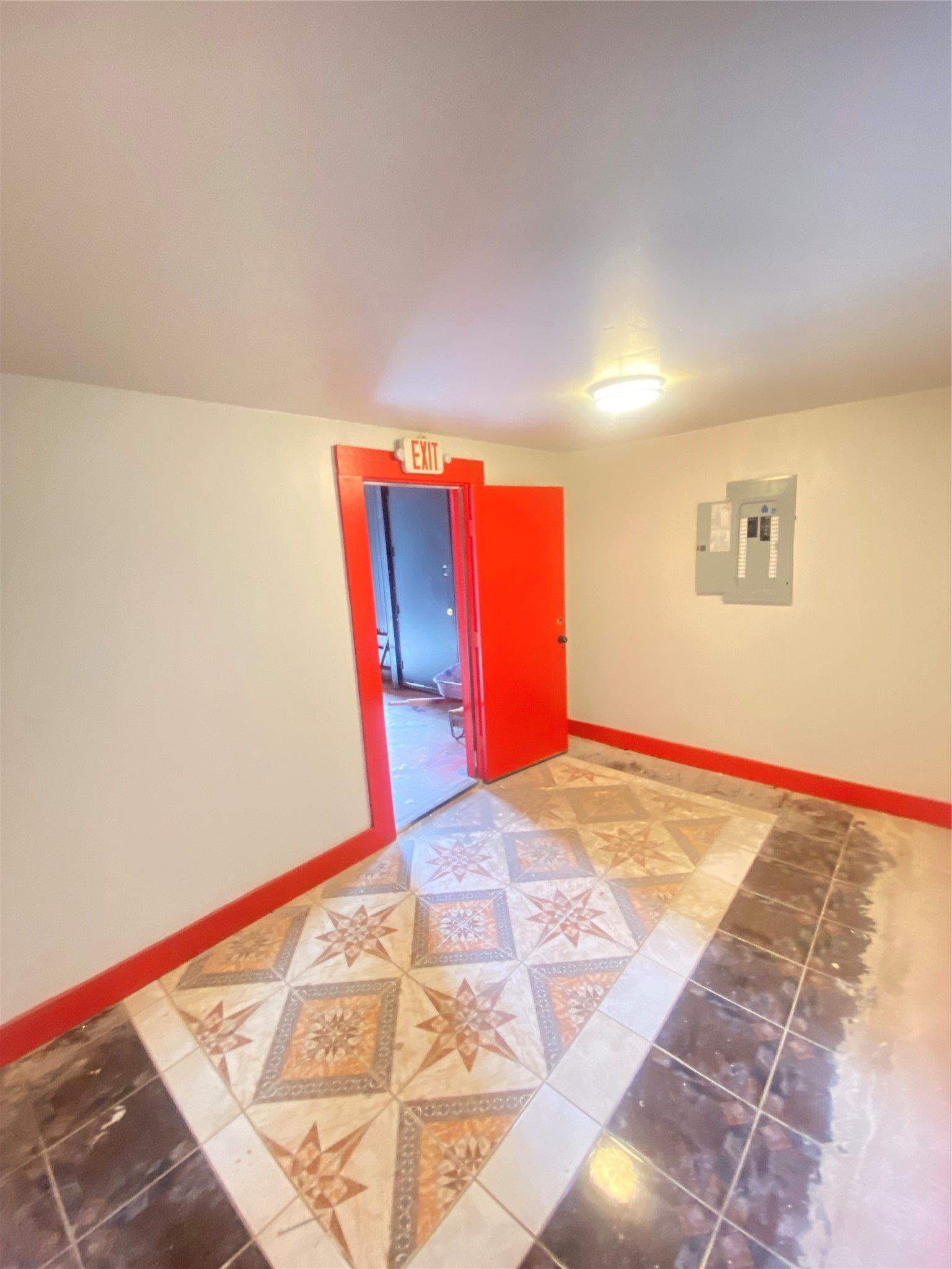 10326 Antoine Drive Property Photo 23