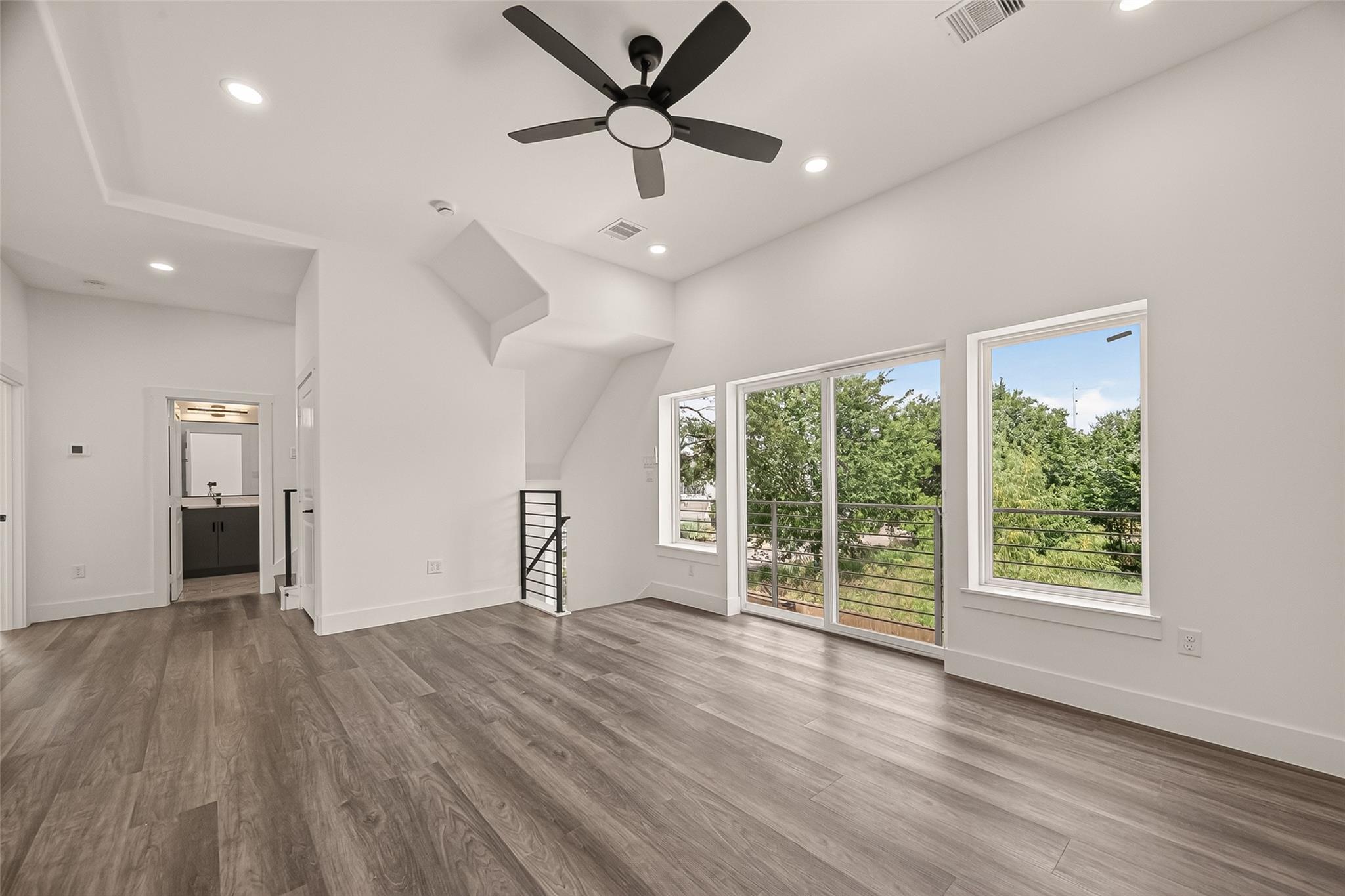 2711 Dennis Street, Houston Tx 77004 Property Photo 1