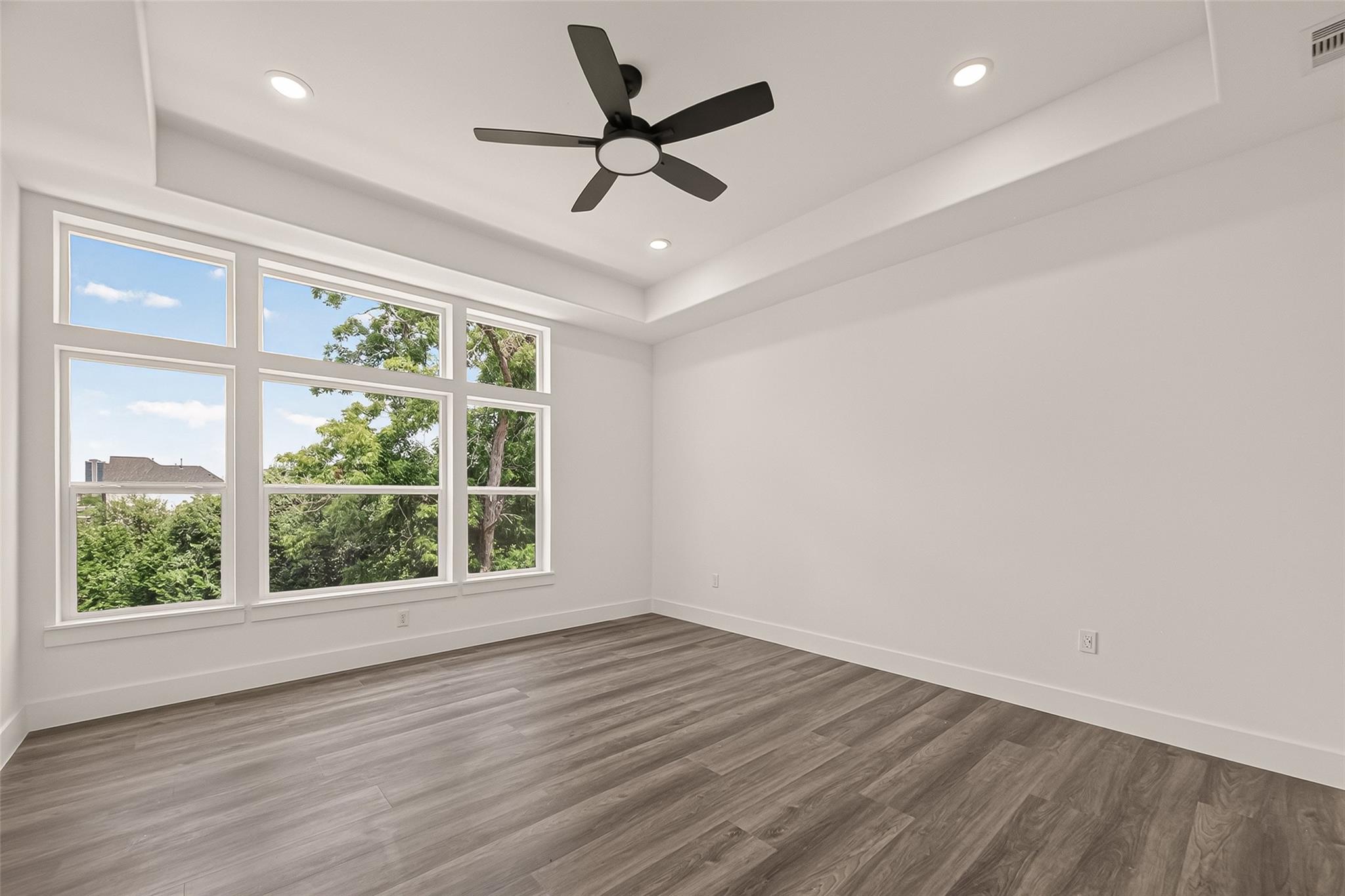 2711 Dennis Street, Houston Tx 77004 Property Photo 3