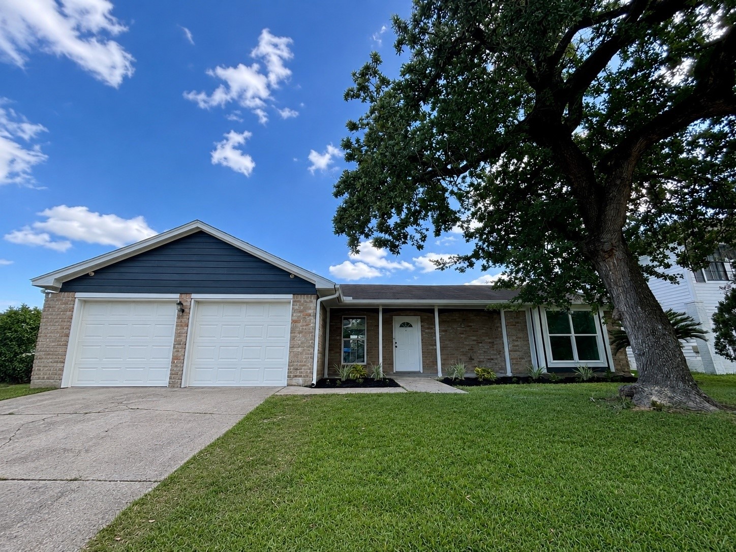 10942 Dunvegan Way Property Photo