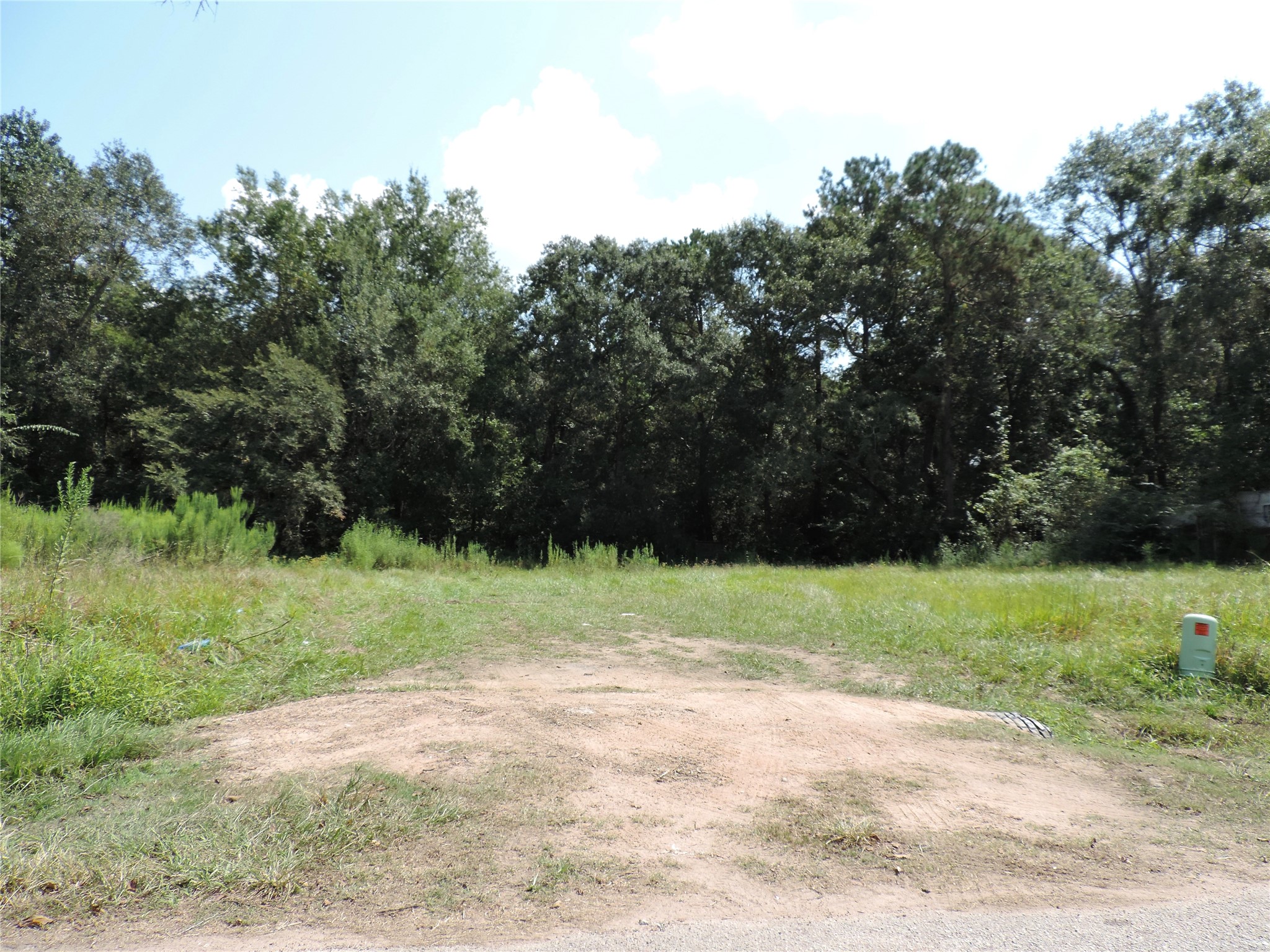 2014 Center Avenue Property Photo 2
