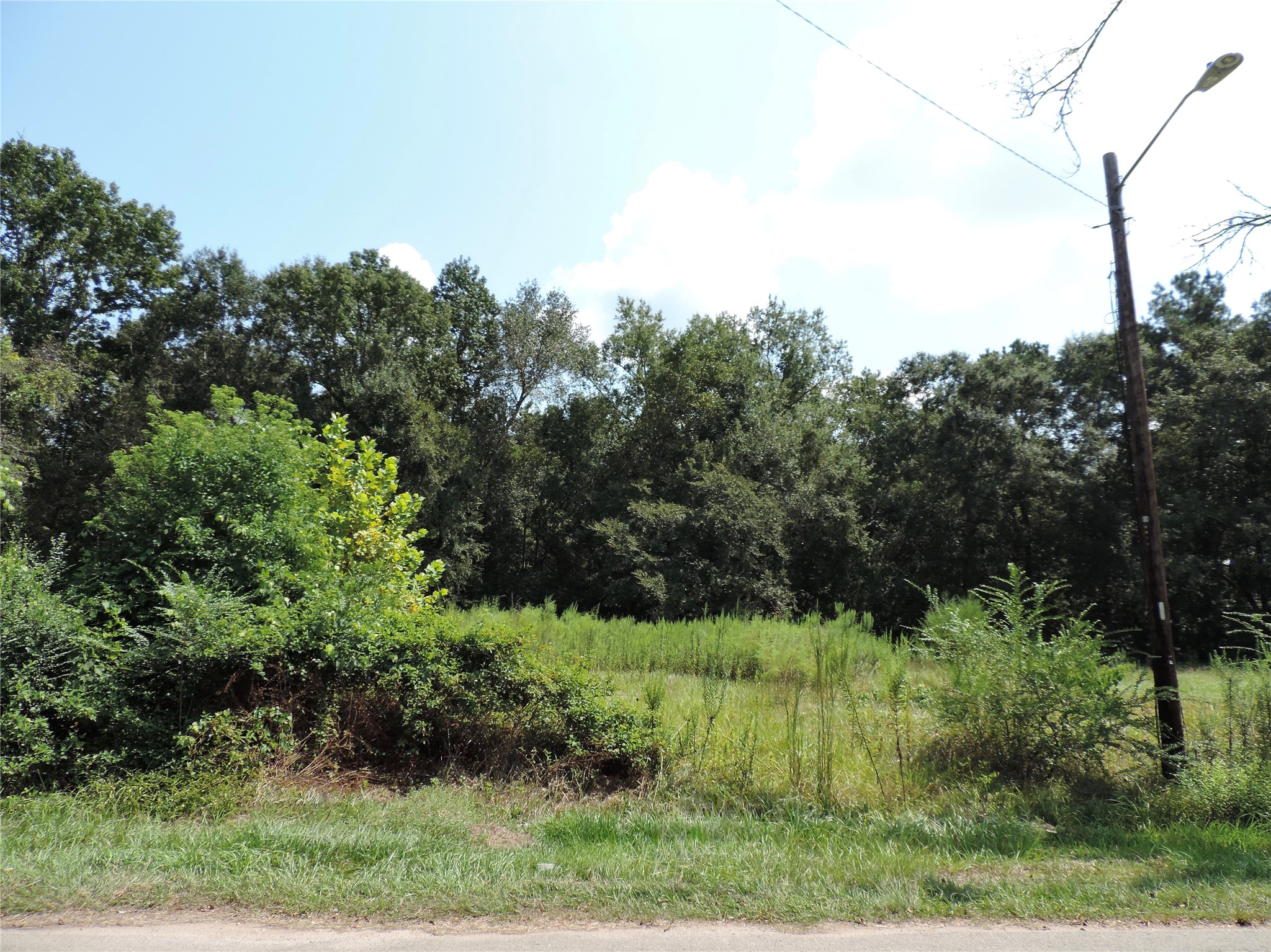 2014 Center Avenue Property Photo 7