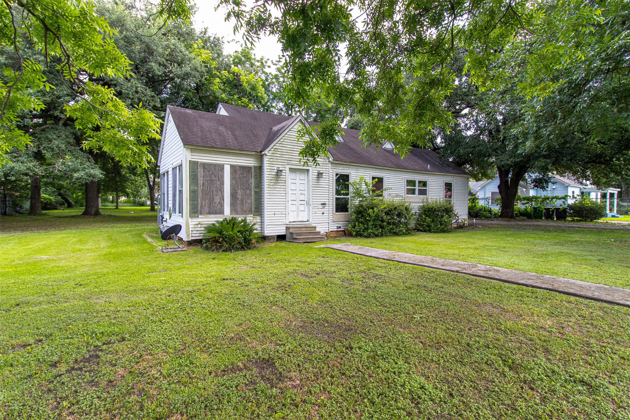 714 E Rogers Street Property Photo 1