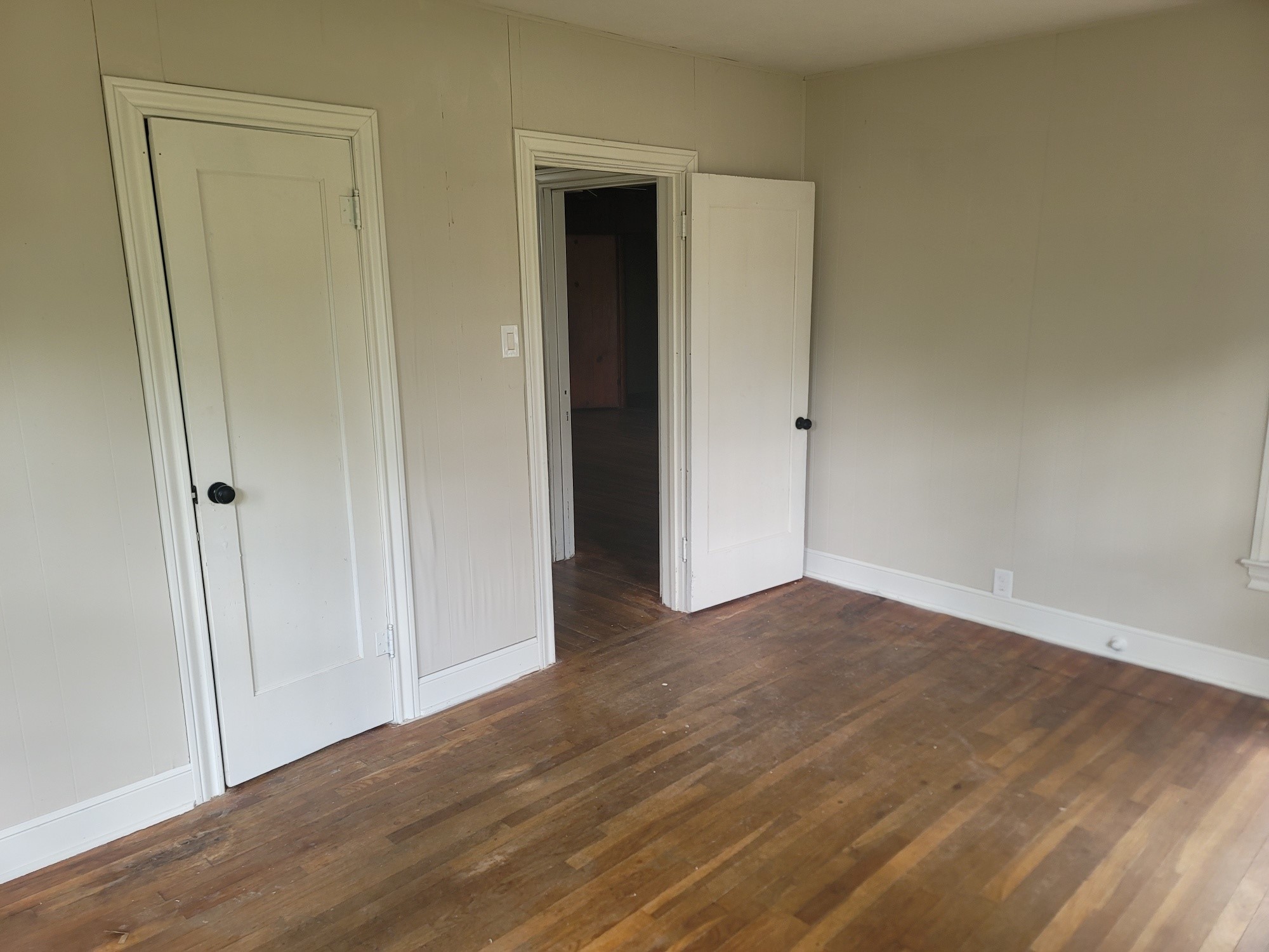 911 N Ashbel Street Property Photo 2