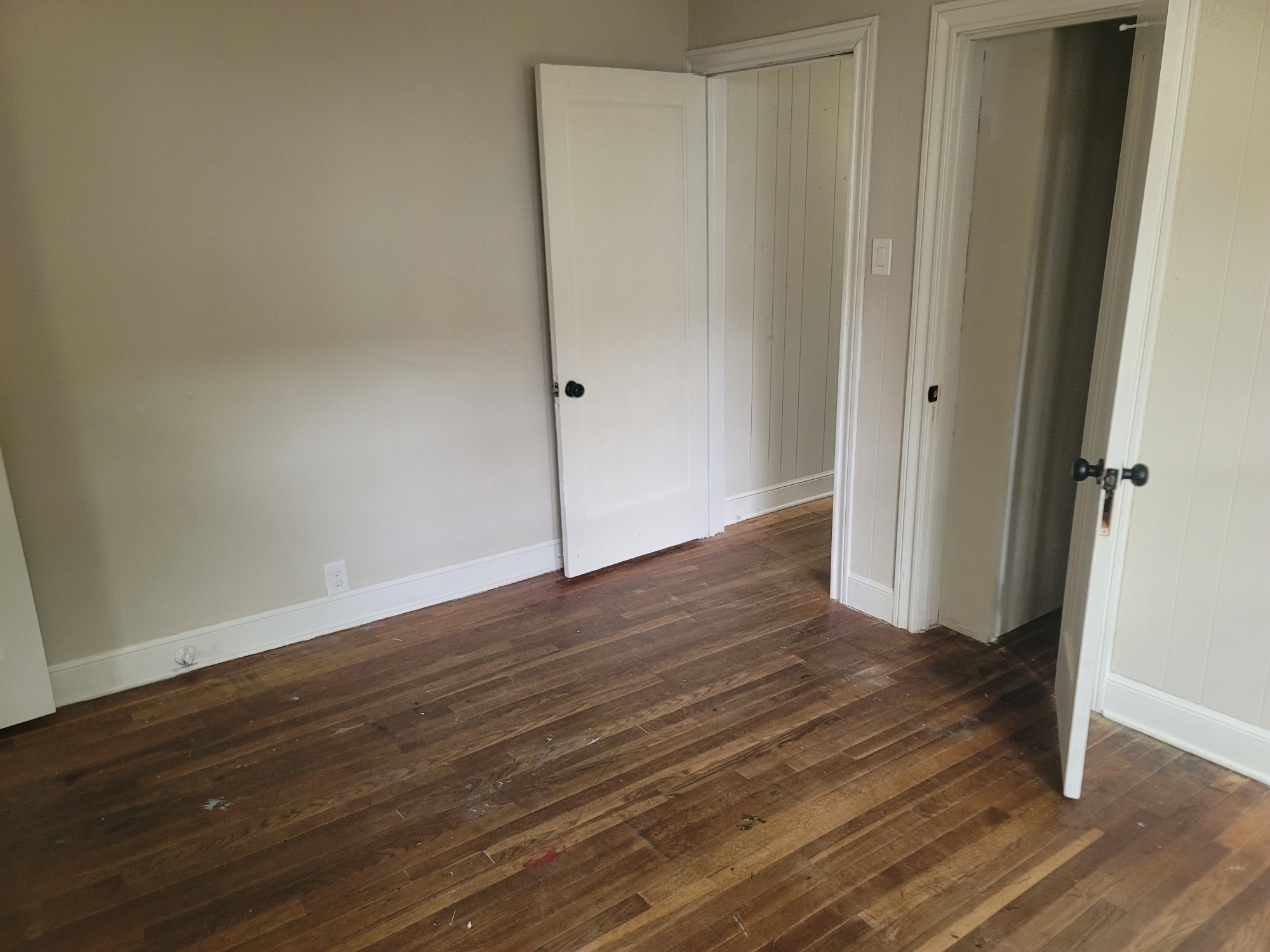 911 N Ashbel Street Property Photo 4