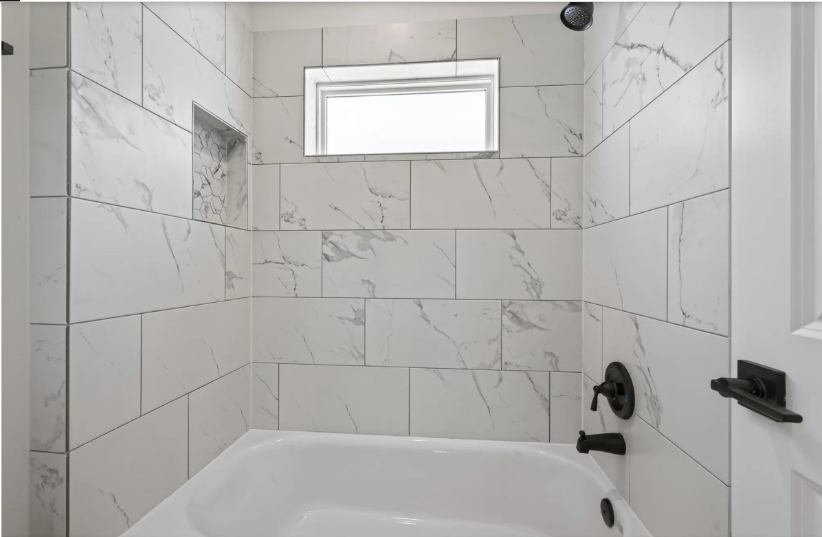 702 Sonfield Drive Property Photo 28