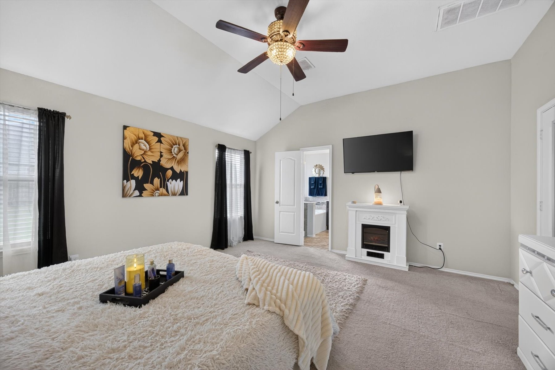 2423 Cold River Drive Property Photo 14