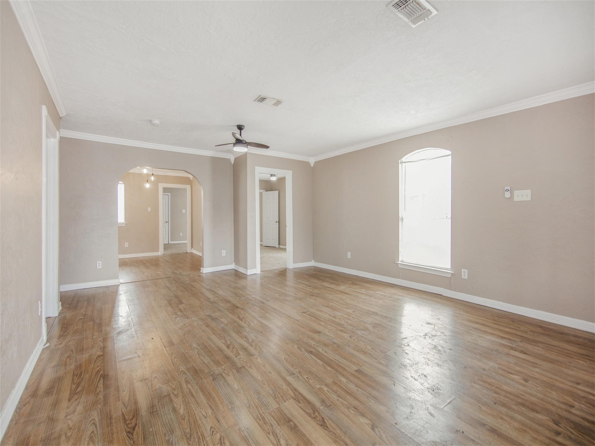 5108 Clay Street Property Photo 8