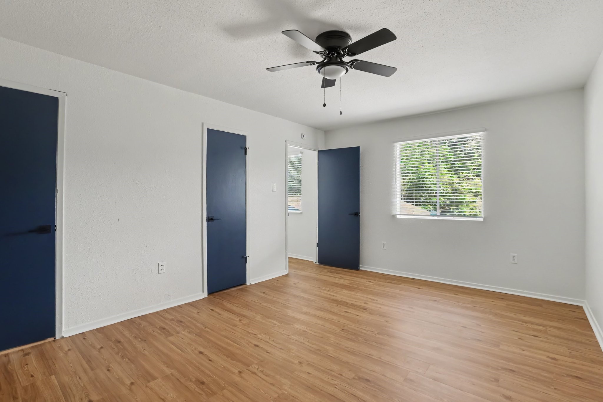 2119 Barr Street D Property Photo 7