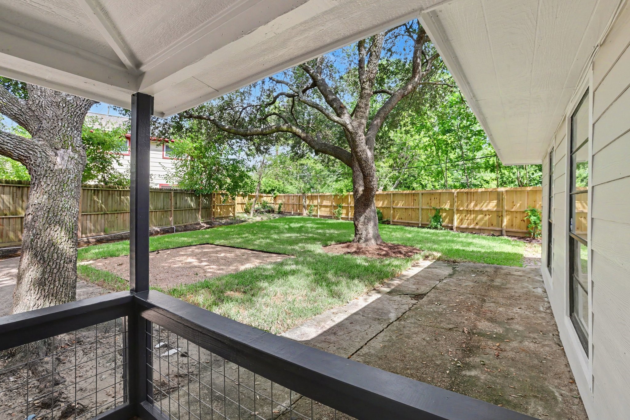 2119 Barr Street D Property Photo 14