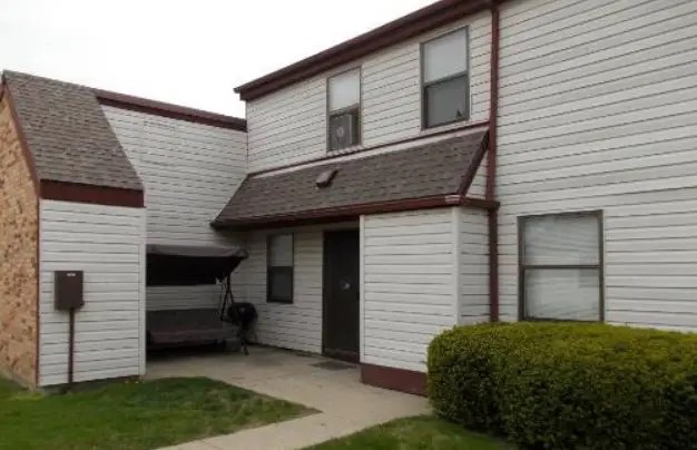 45 Vine St Property Photo 2