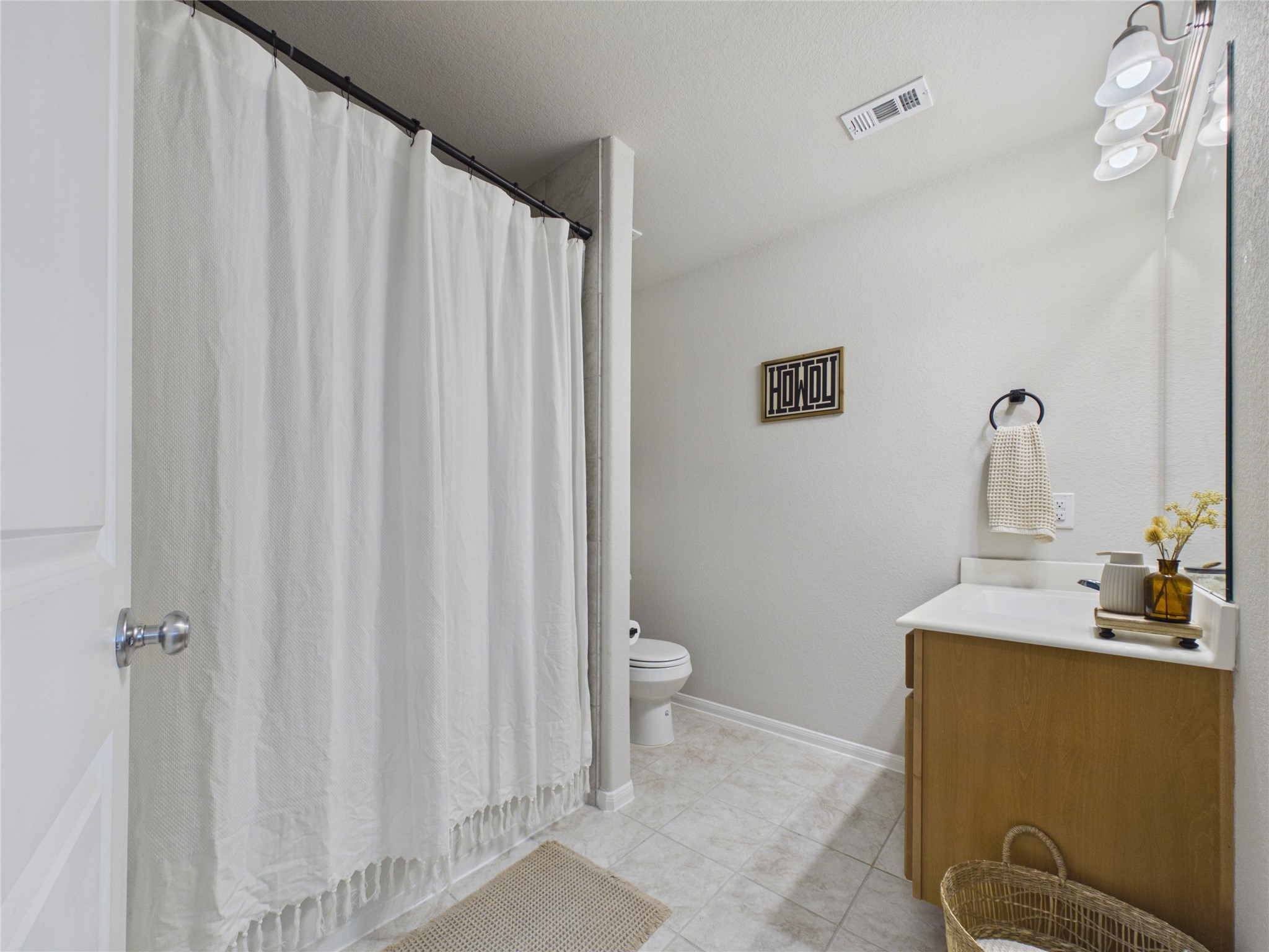 5530 Clarendon Hills Court Property Photo 29