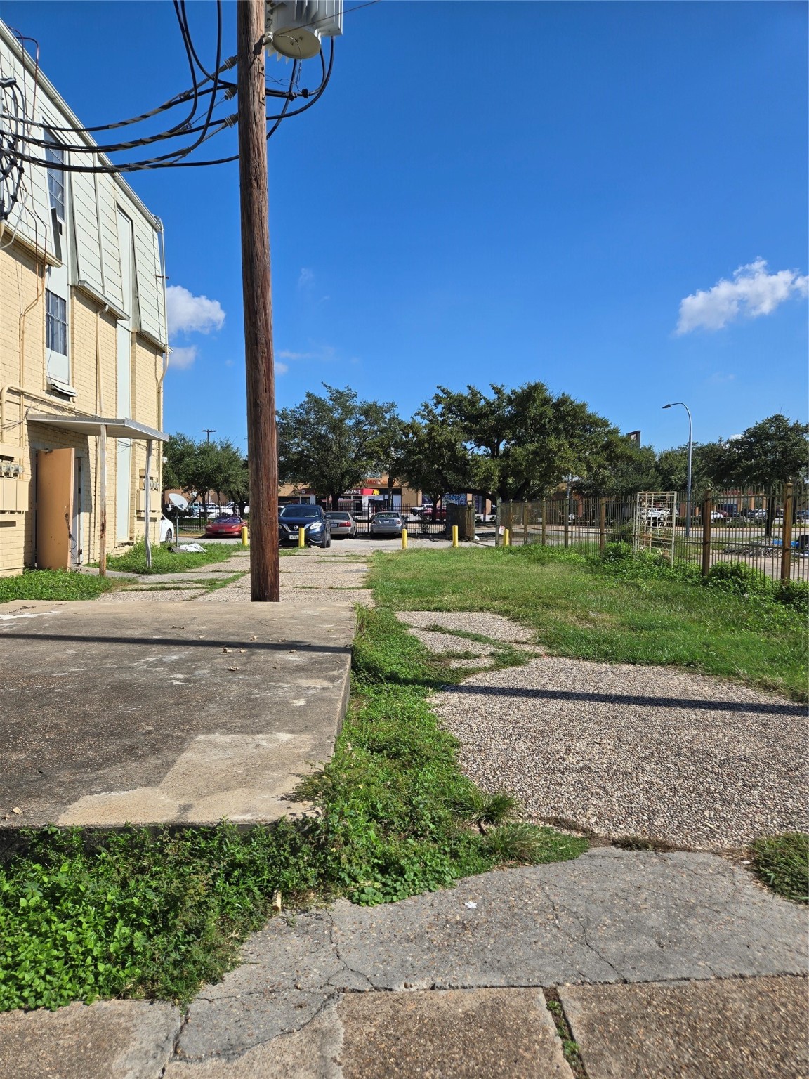 8200 Broadway Street Property Photo 8