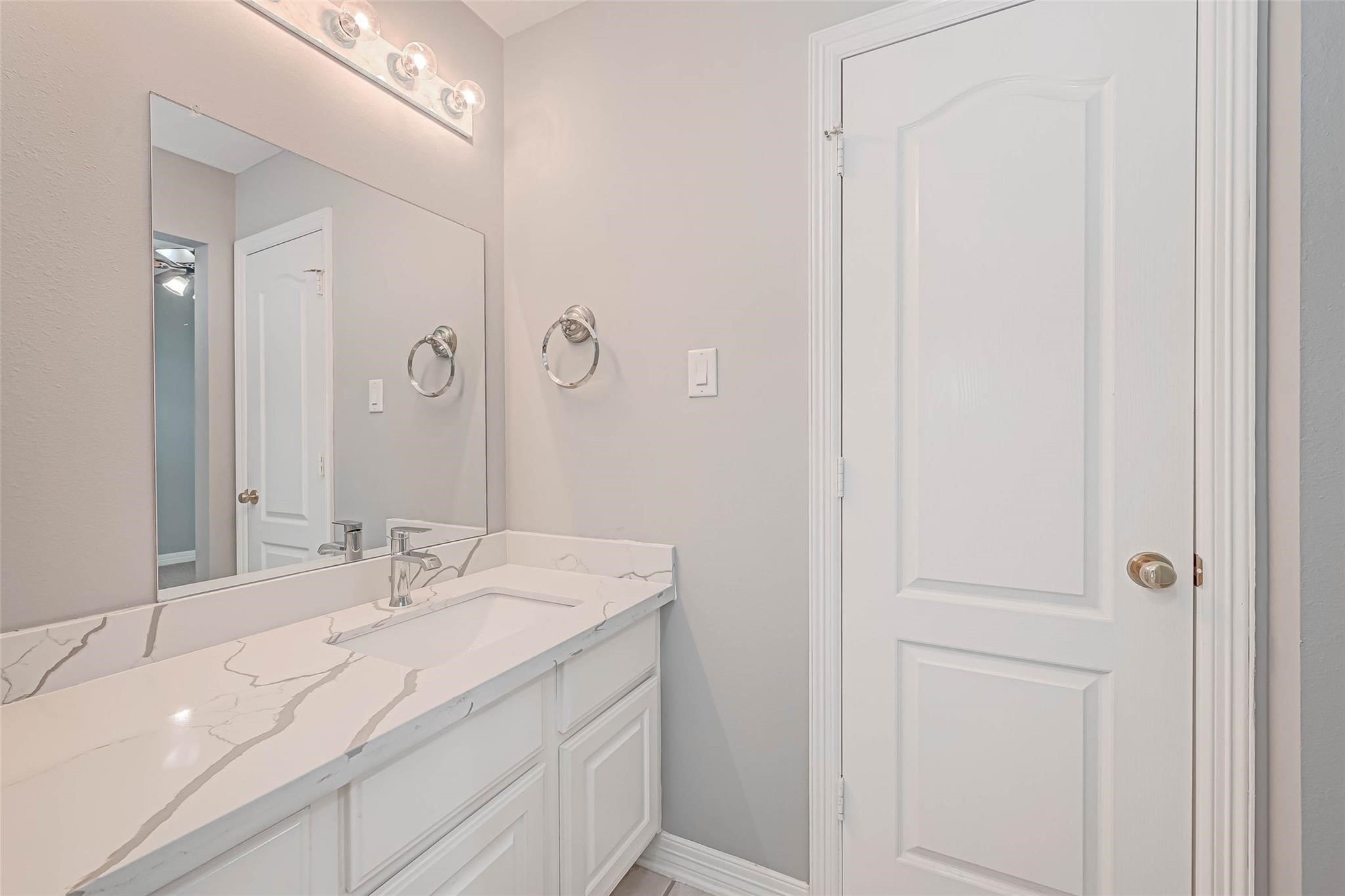 6106 Laguna Del Rey Drive Property Photo 33