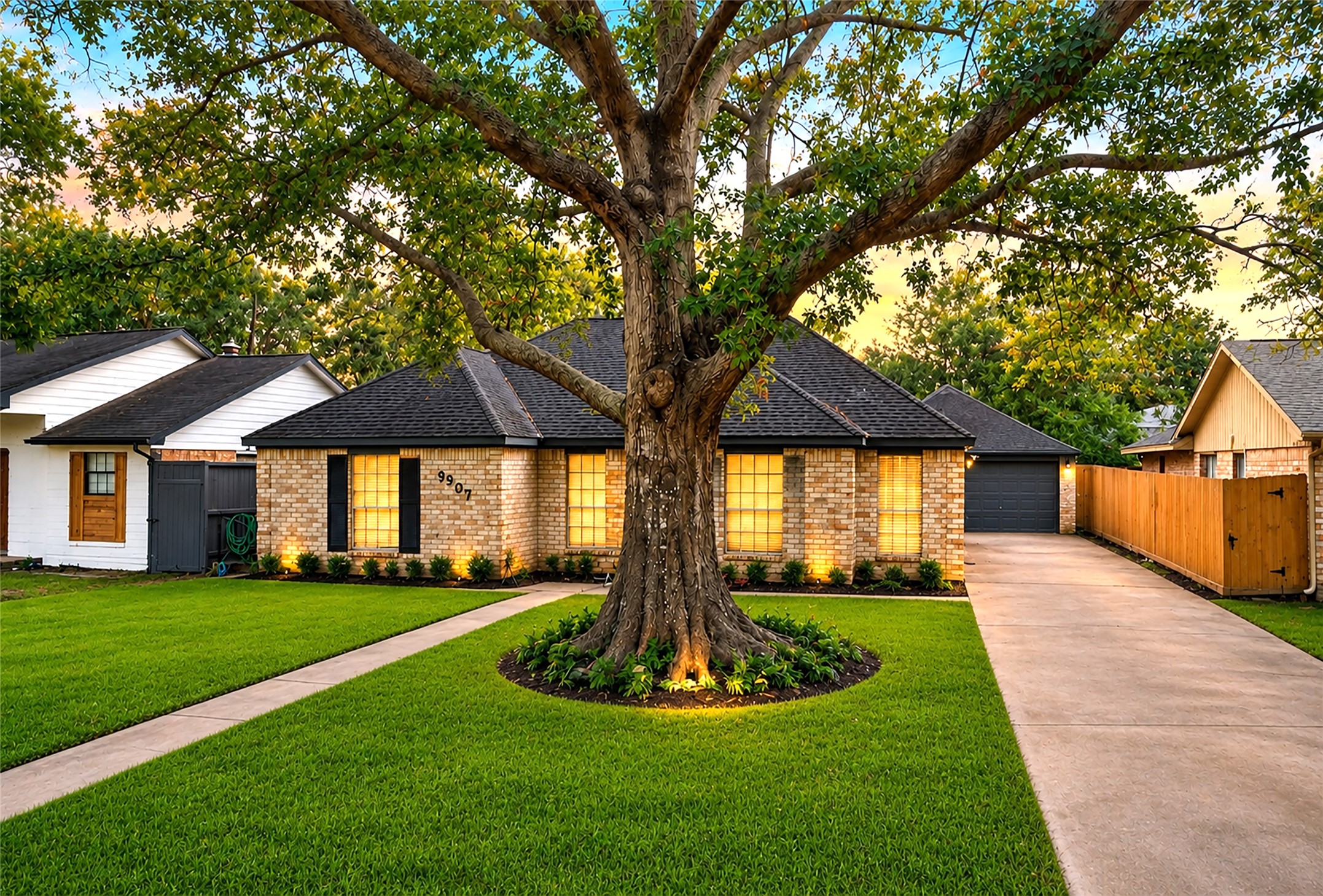 9907 Greencreek Drive Property Photo