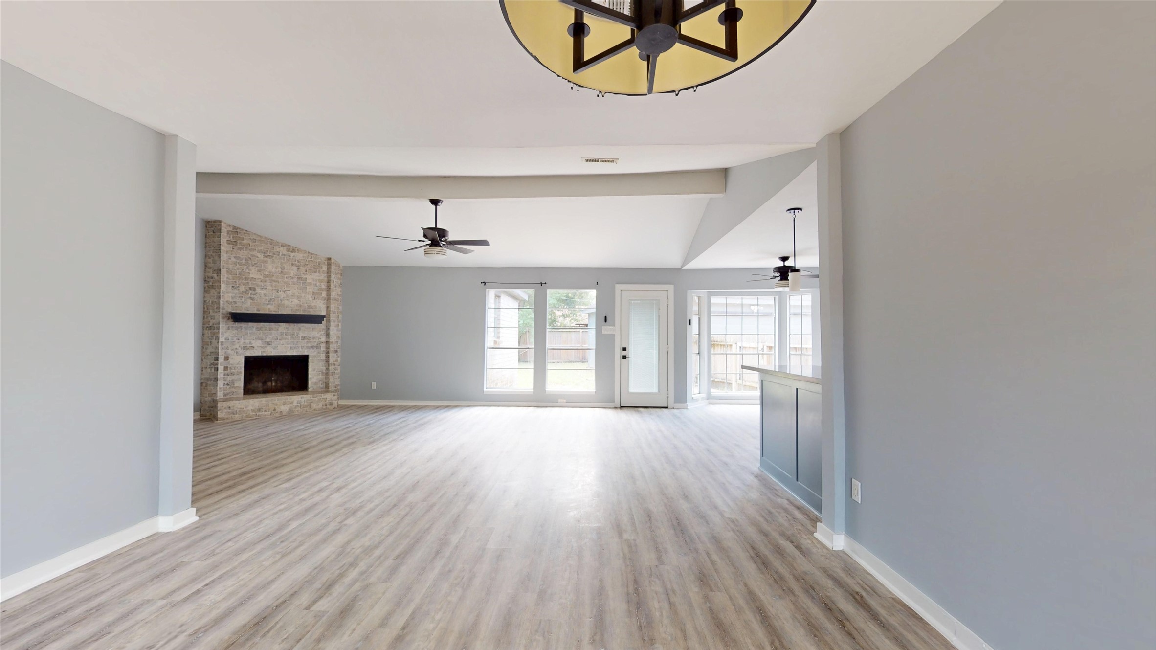 9907 Greencreek Drive Property Photo 7