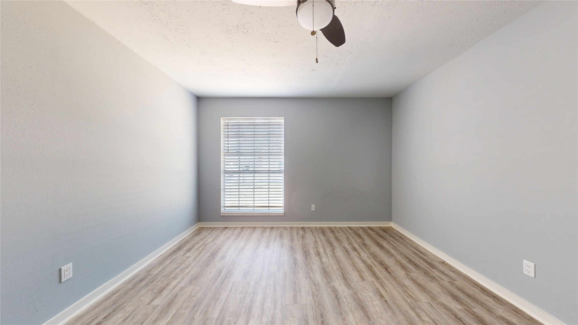 9907 Greencreek Drive Property Photo 30