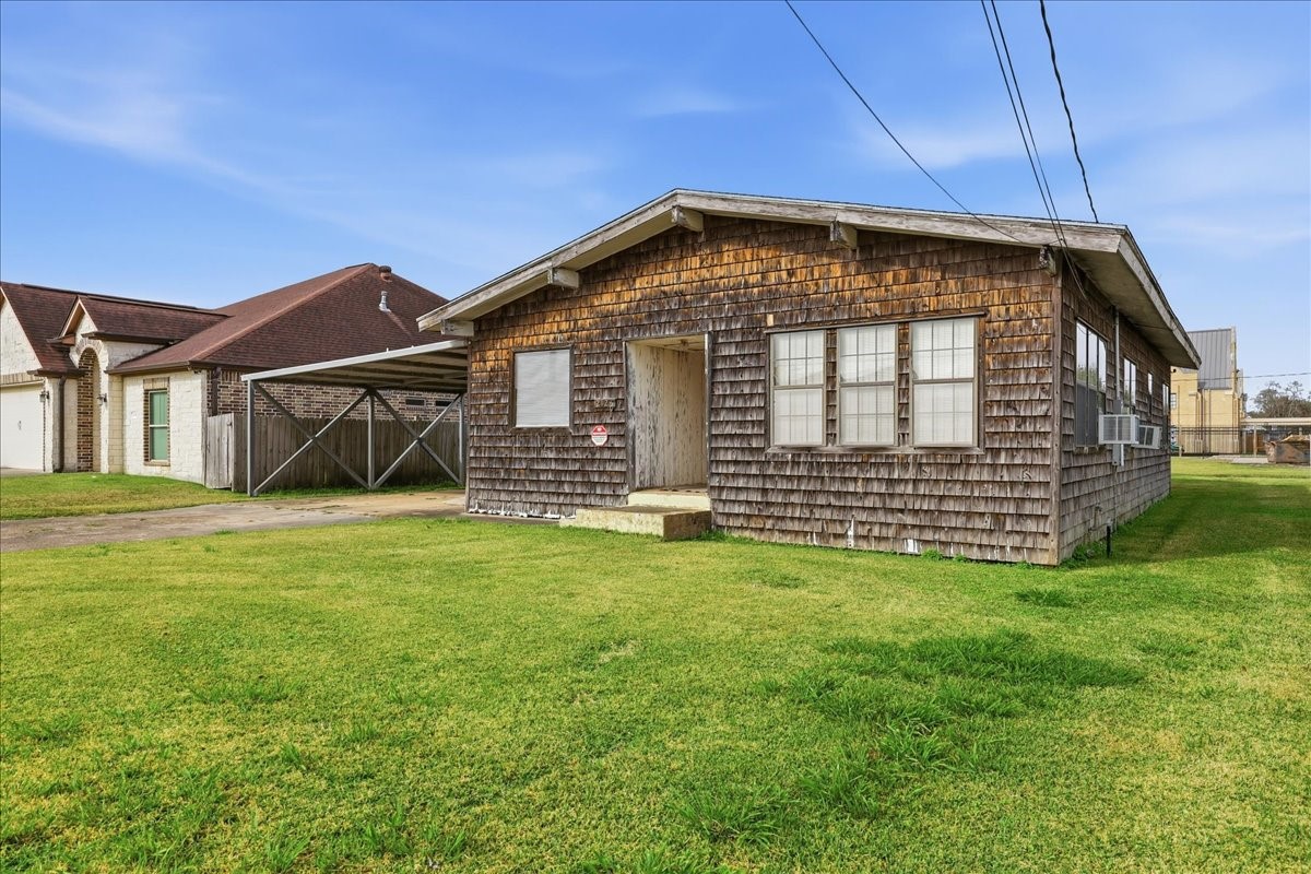 2126 7th Street Property Photo 2