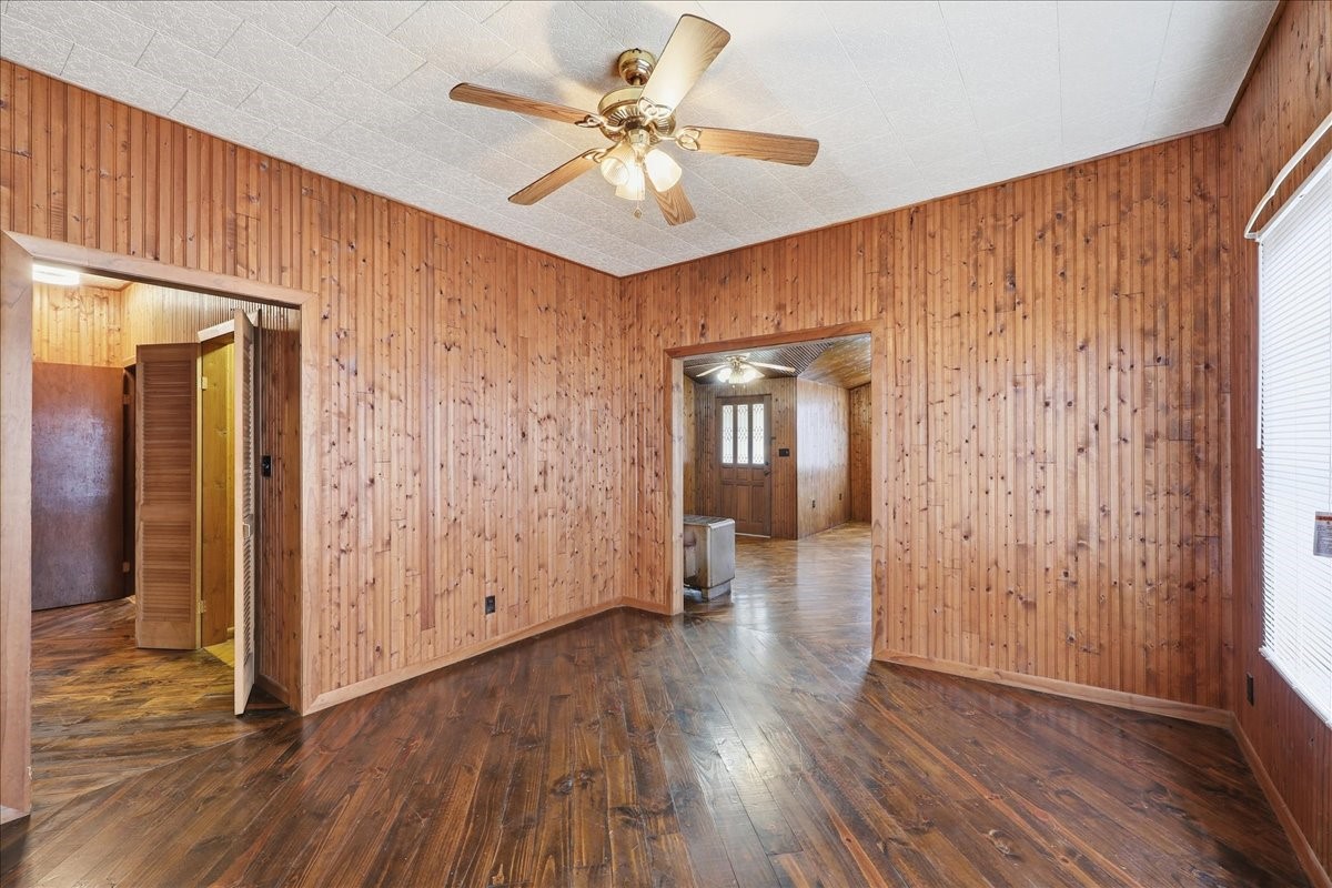 2126 7th Street Property Photo 8