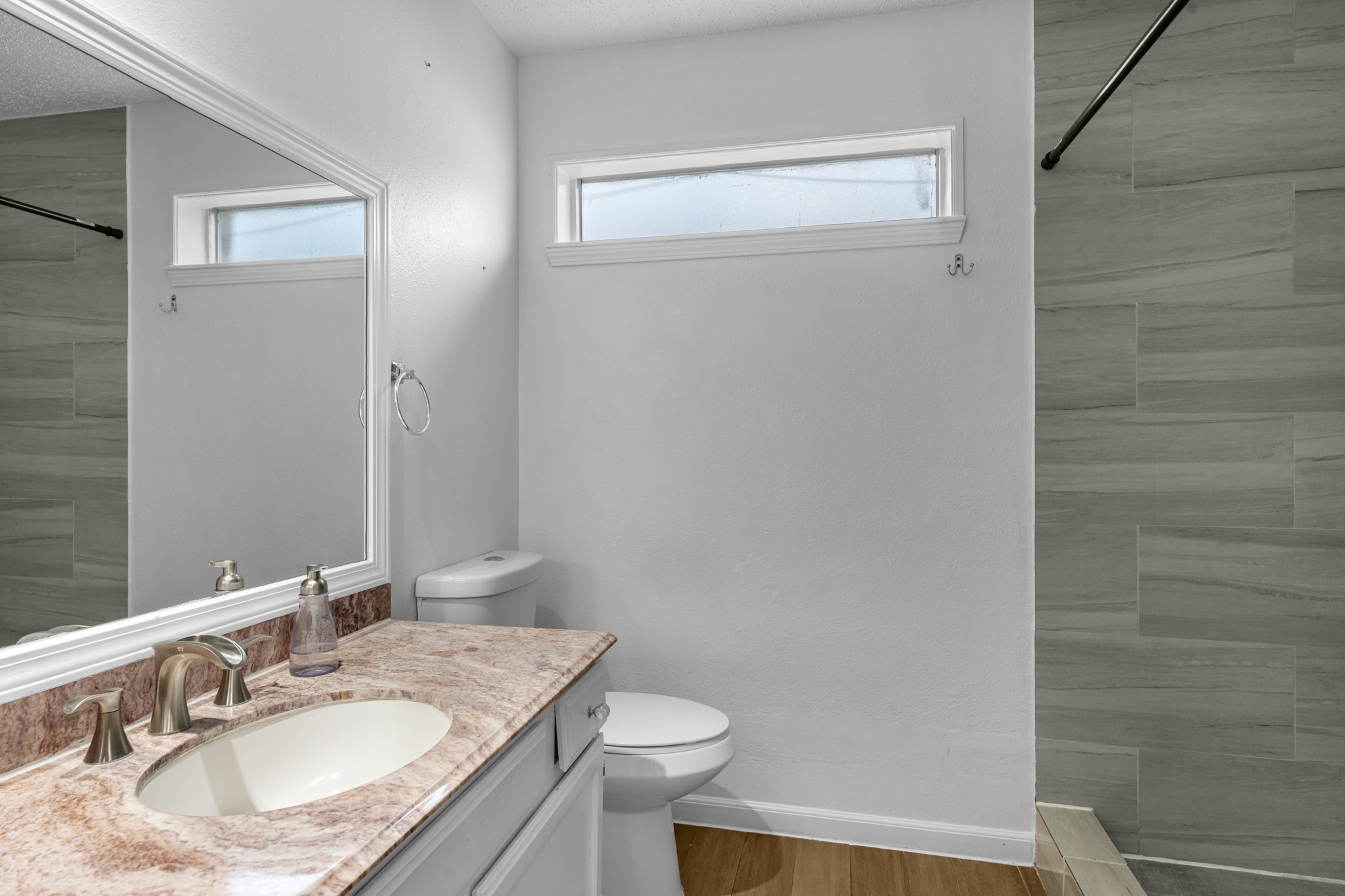 13835 Walnut Hollow Lane Property Photo 12