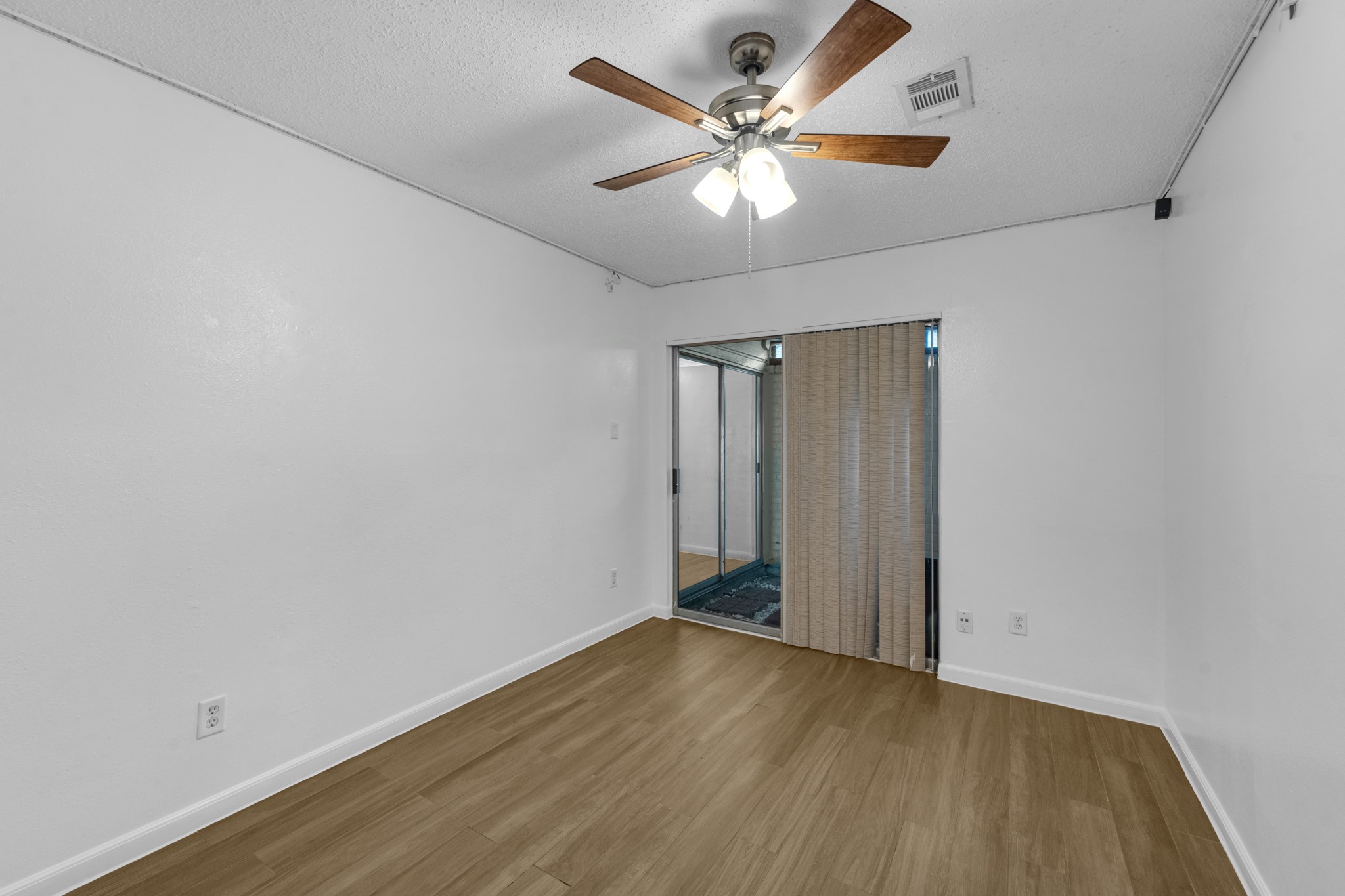 13835 Walnut Hollow Lane Property Photo 14