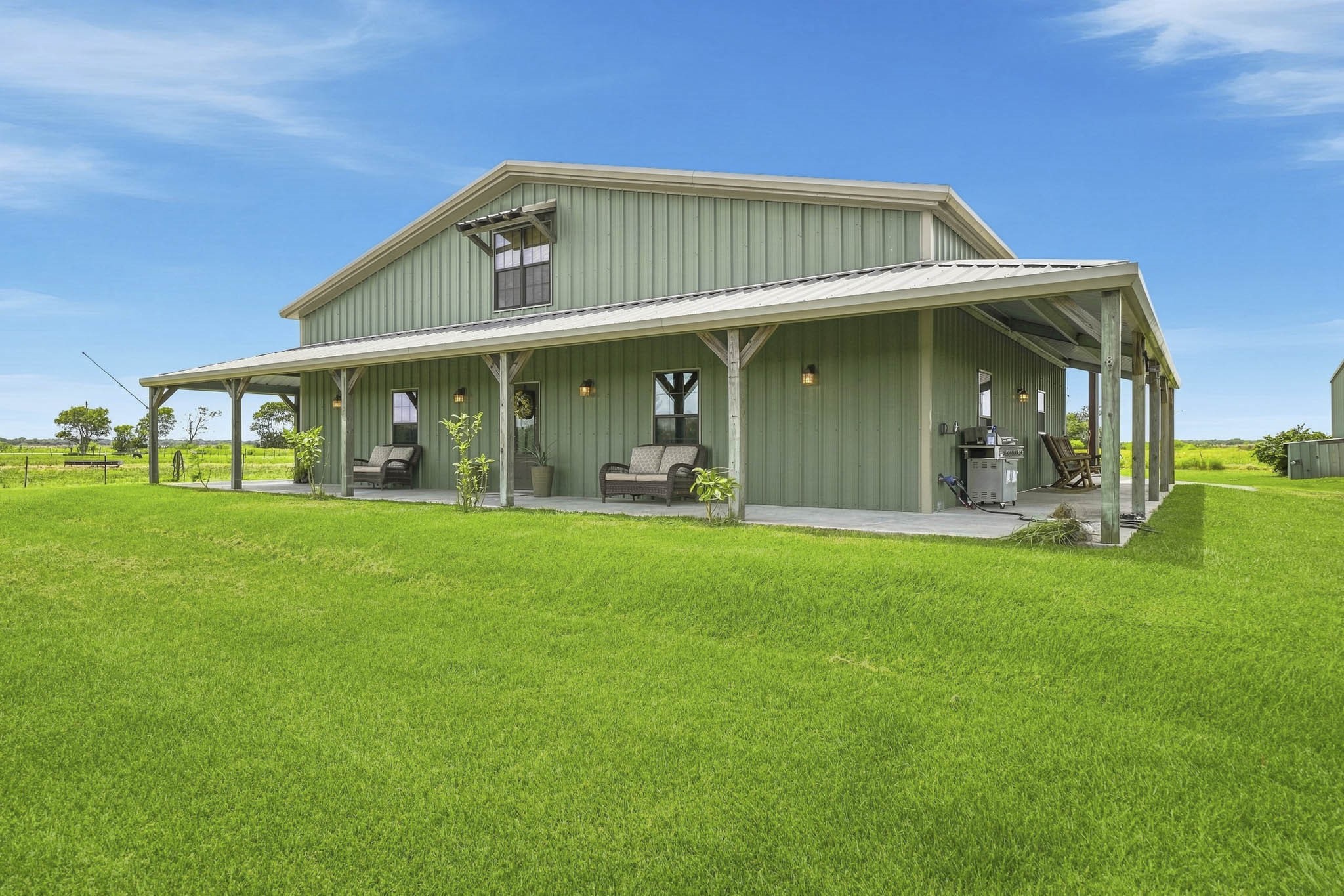 1604 County Road 370 Property Photo 1