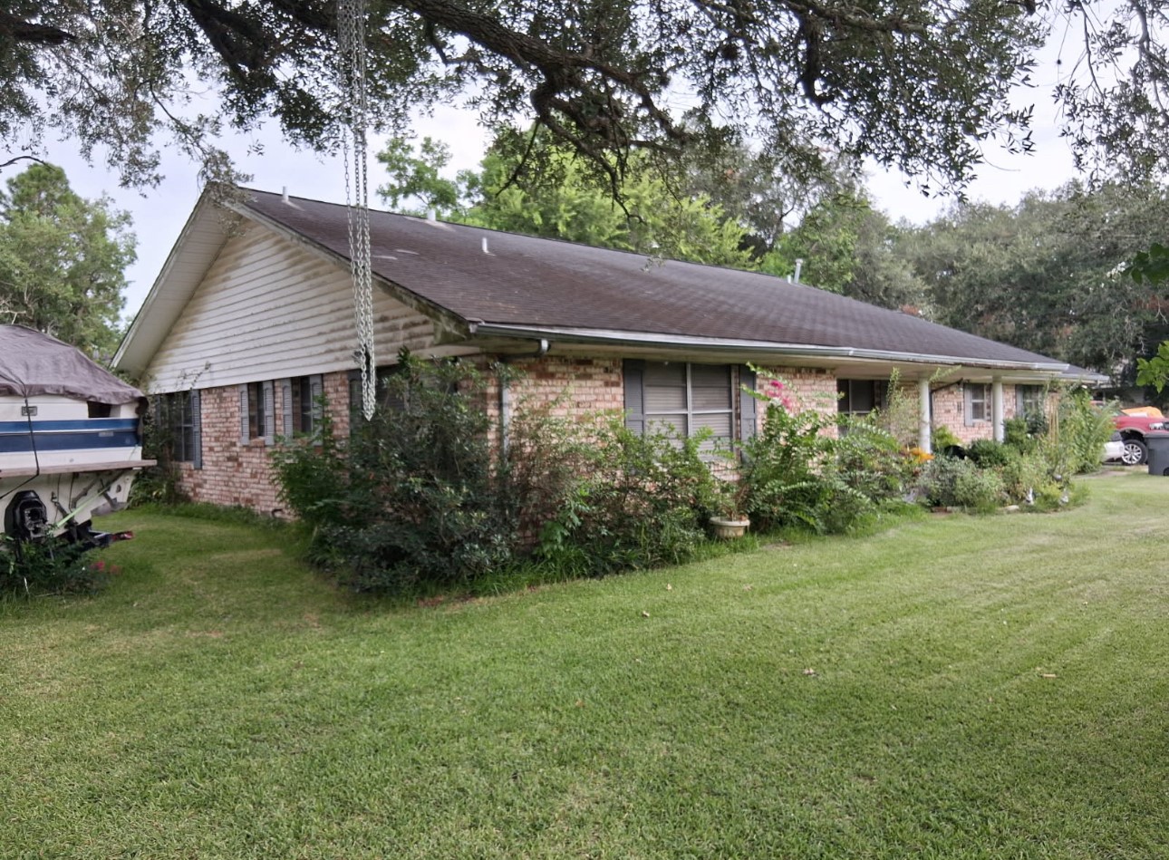4220 Doris Street Property Photo 1