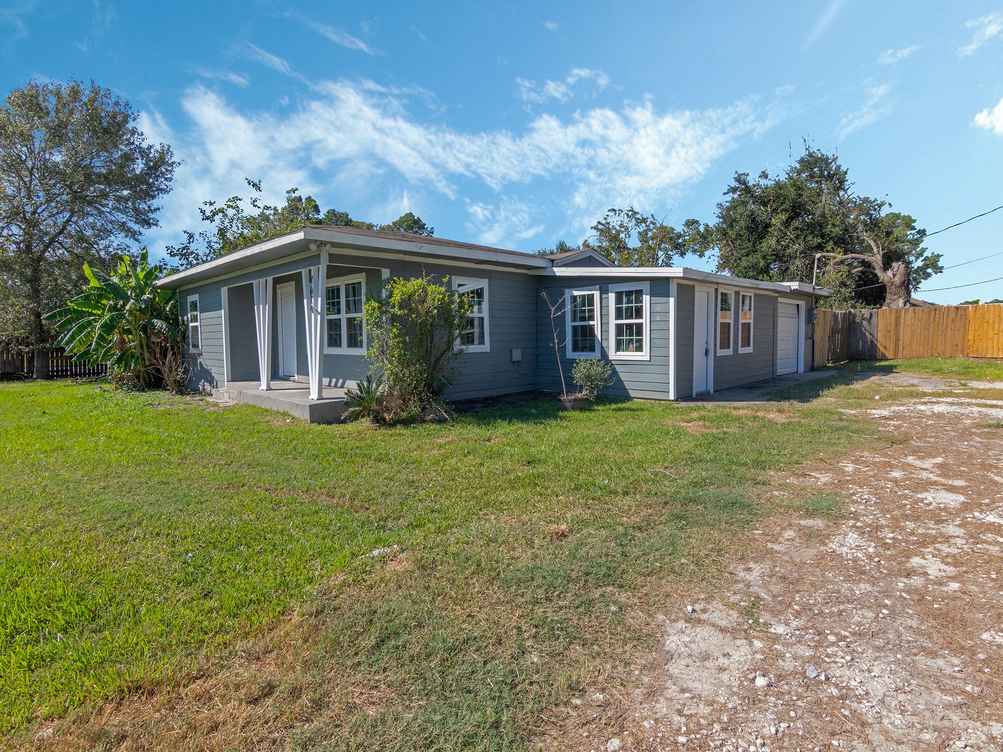 7614 Fm 646 Road S Property Photo 3