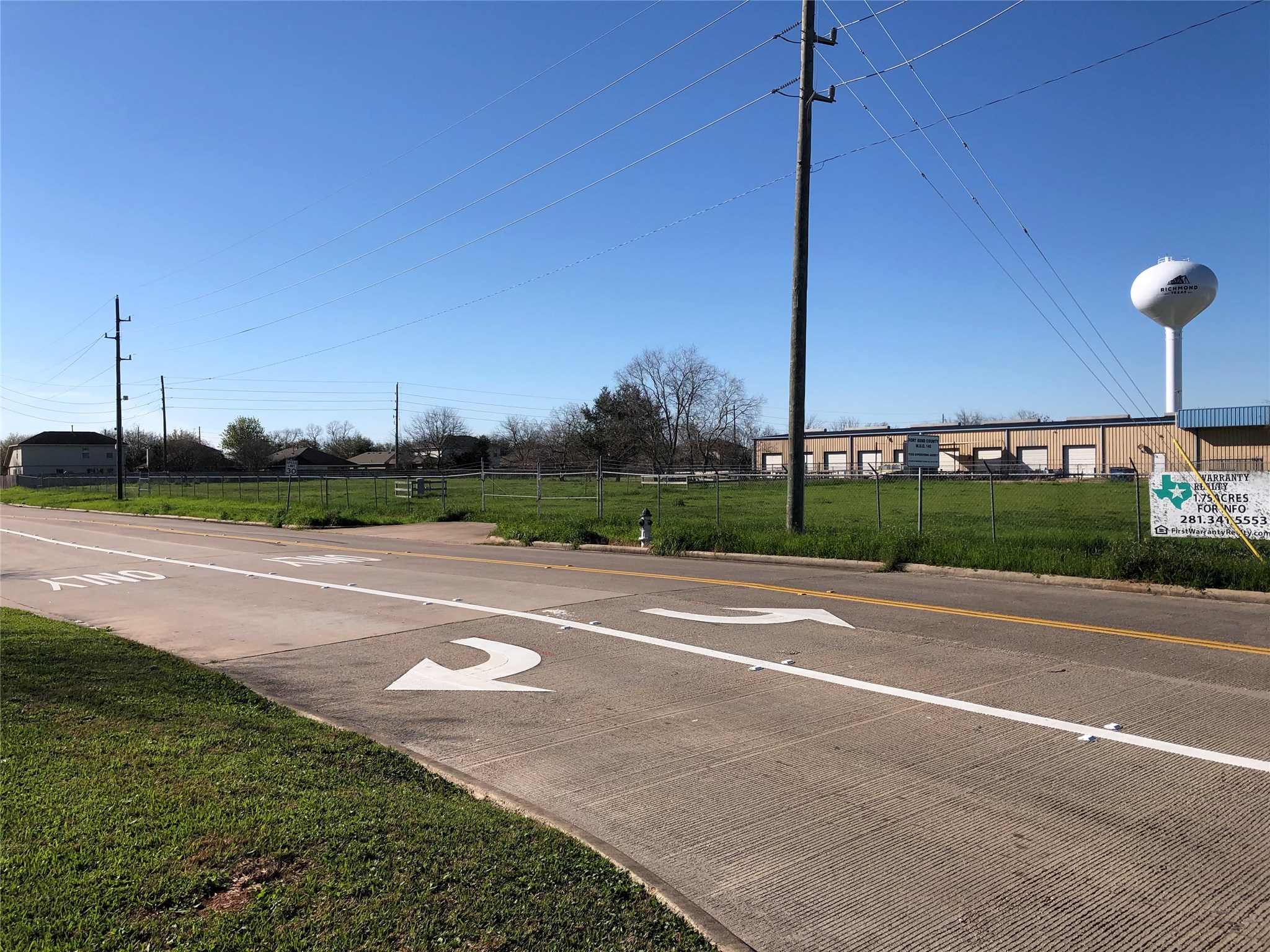 1121 Fm 359 Road Property Photo 2